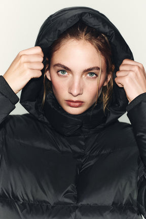 Water-repellent puffer jacket