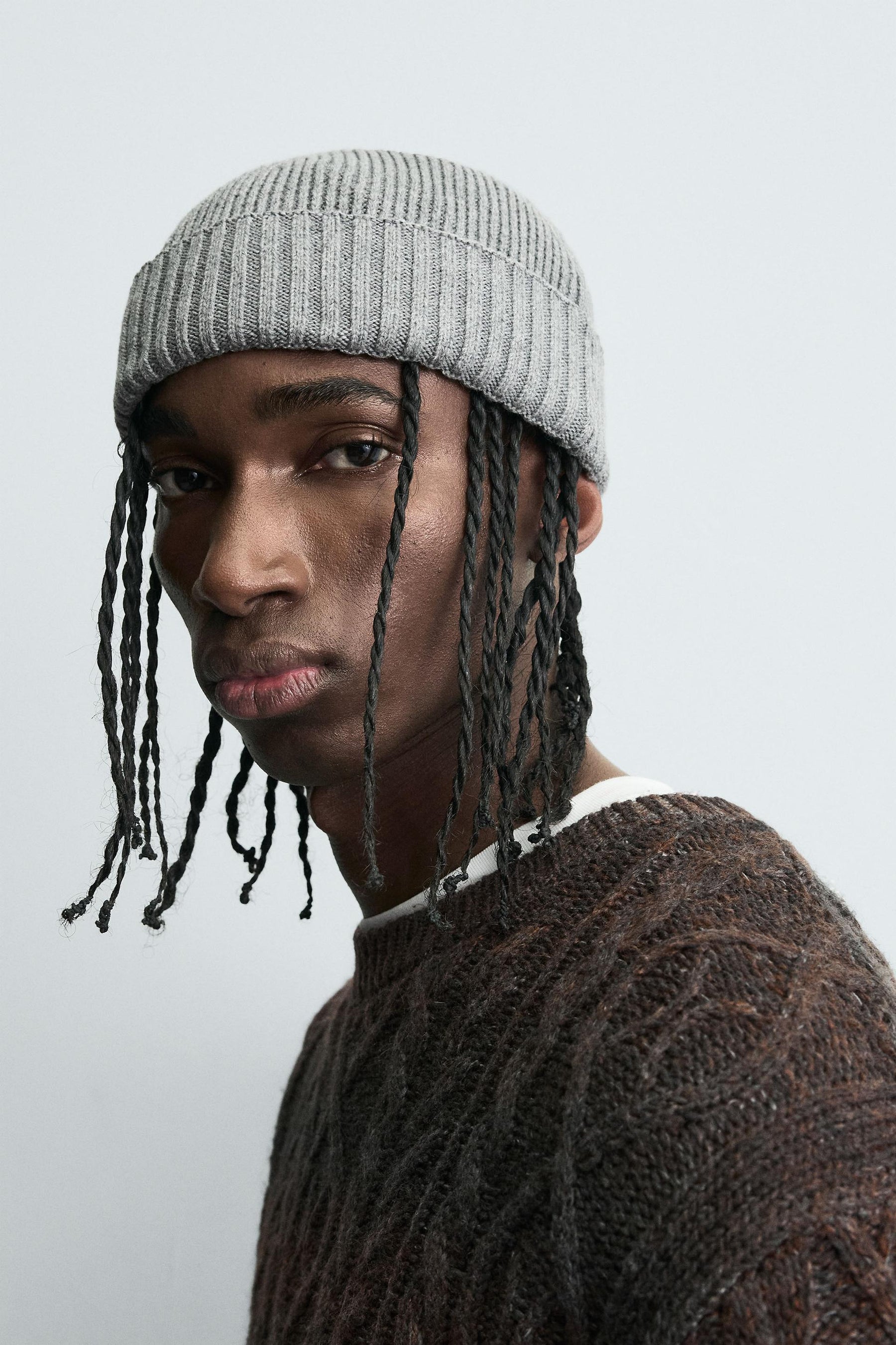 BASIC SHORT BEANIE - Image 2