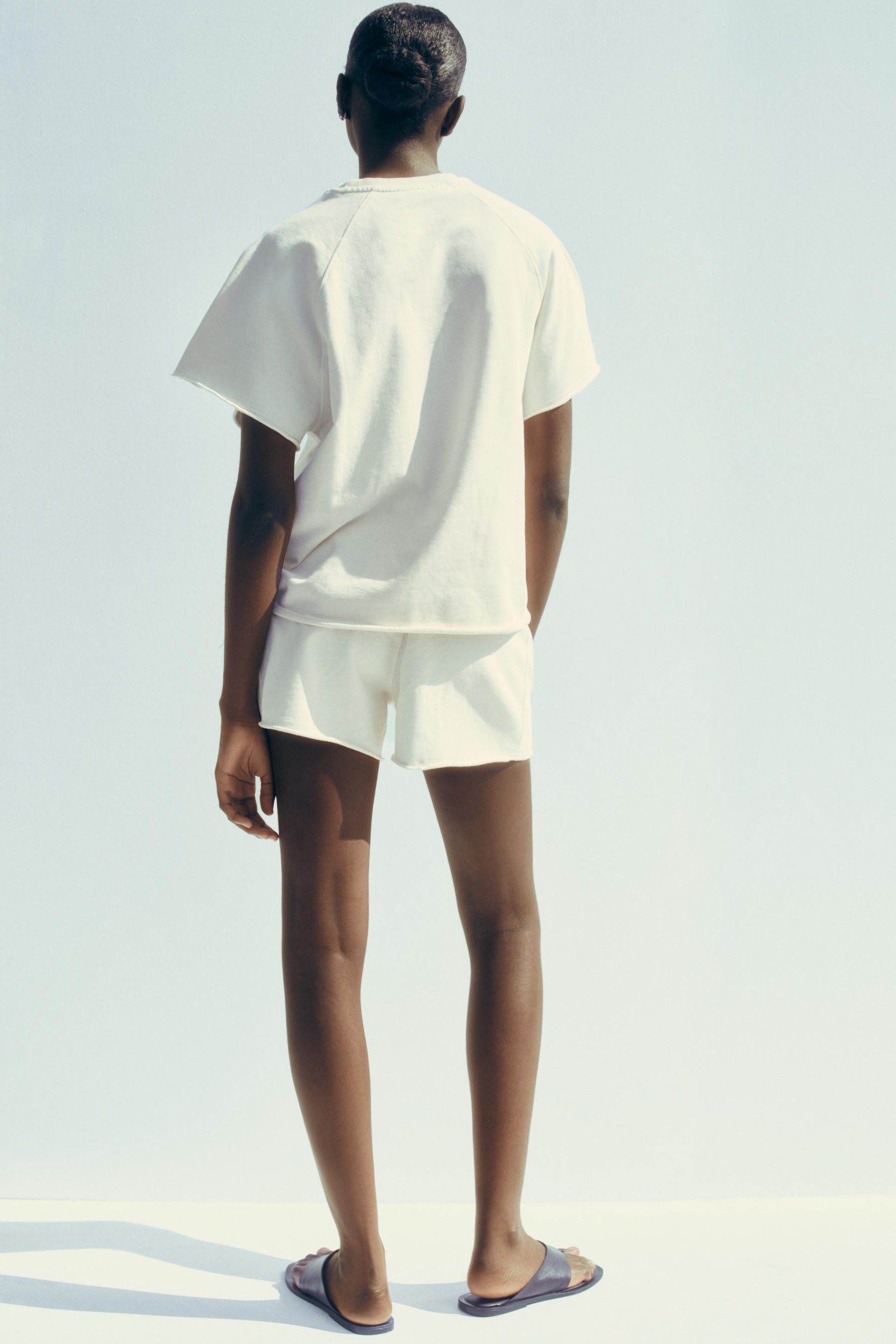 WASHED PLUSH SWEATSHIRT