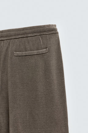 TEXTURED KNIT TROUSERS - Image 10