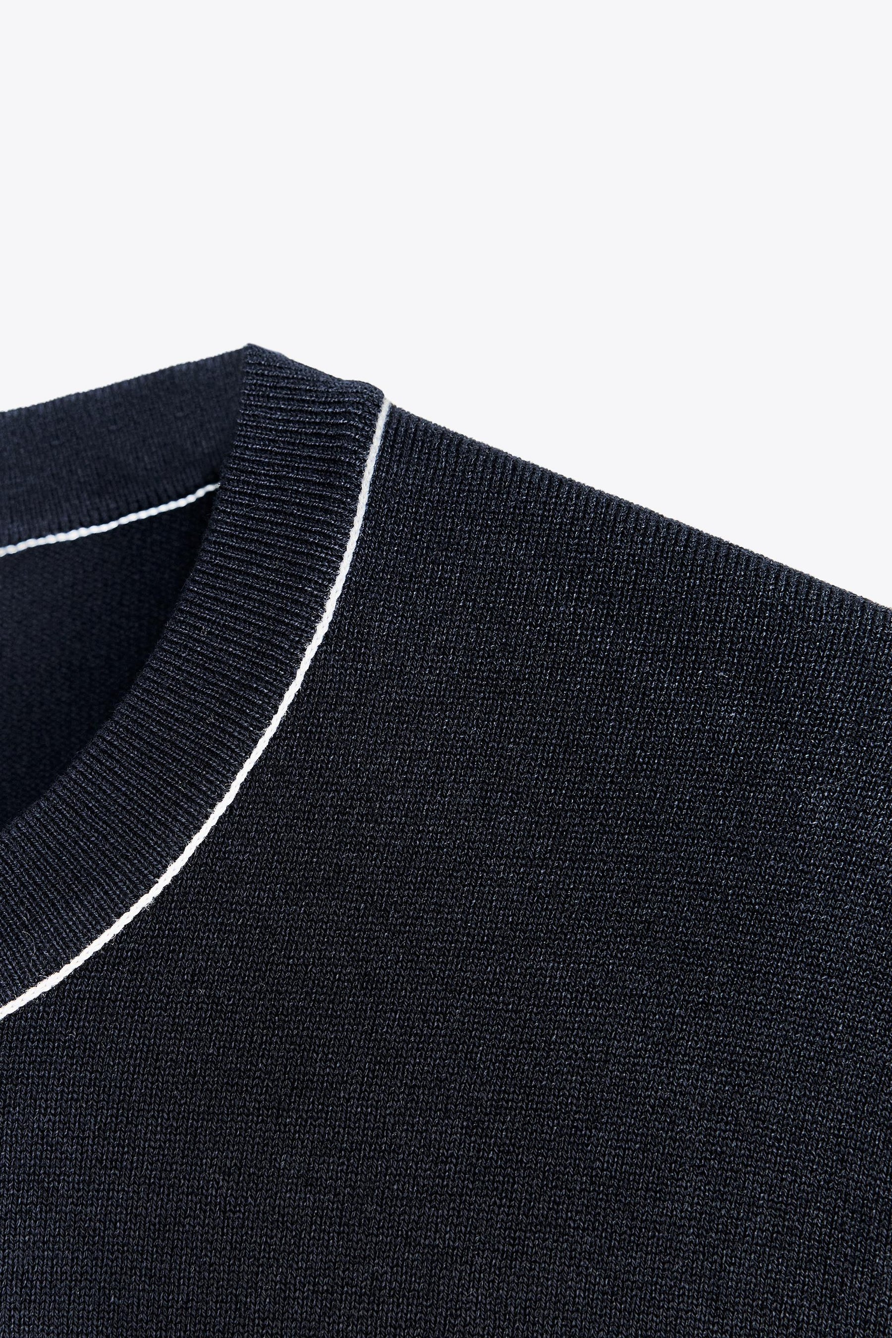 SHORT SLEEVE KNIT TOP WITH PIPING - Image 8