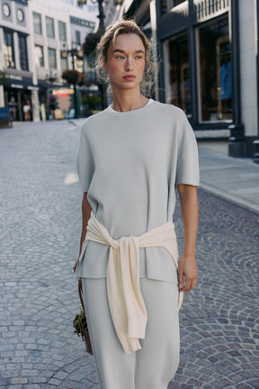 OVERSIZED KNIT SHORT SLEEVE JUMPER - Image 1