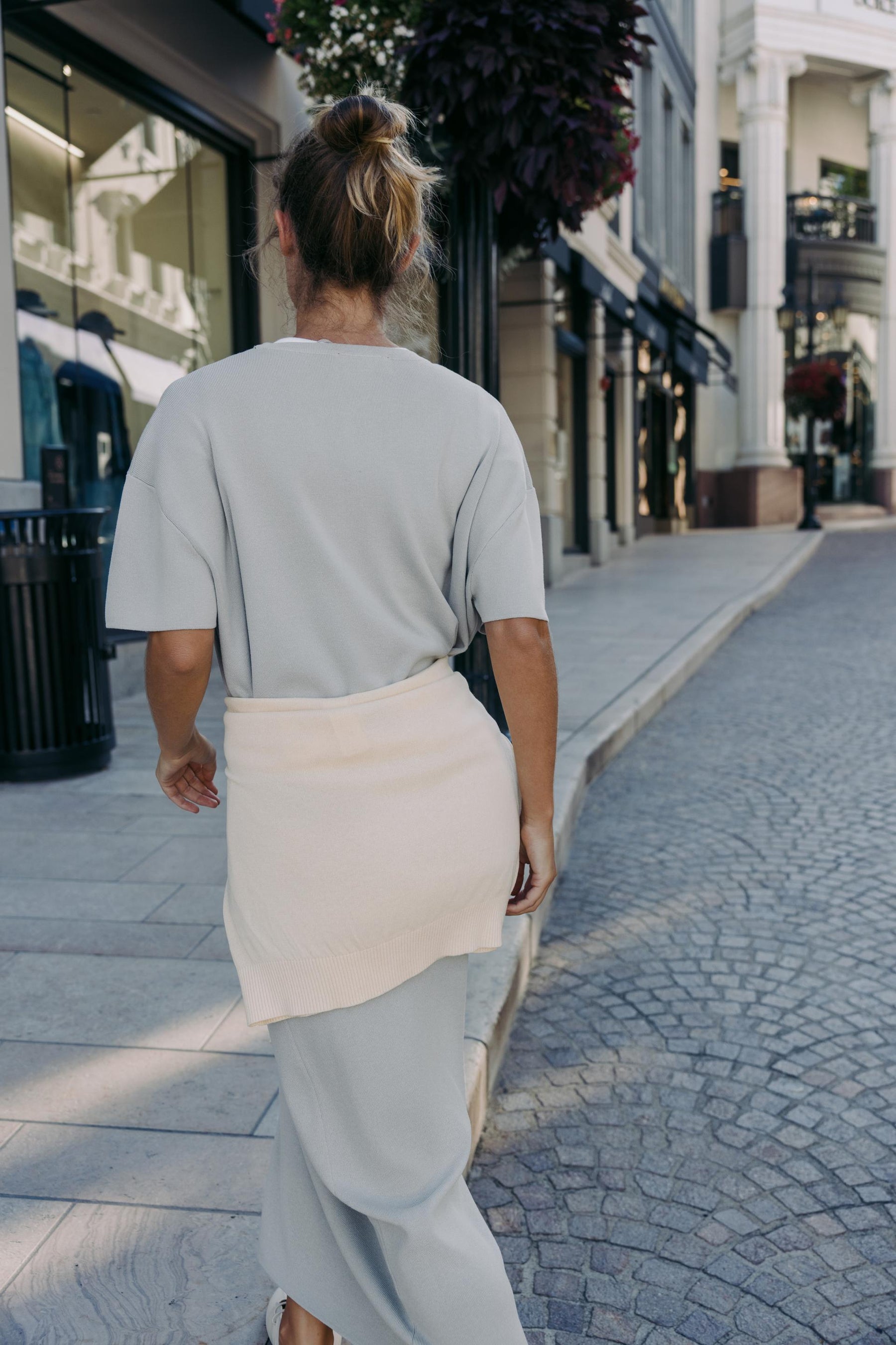 OVERSIZED KNIT SHORT SLEEVE JUMPER - Image 3