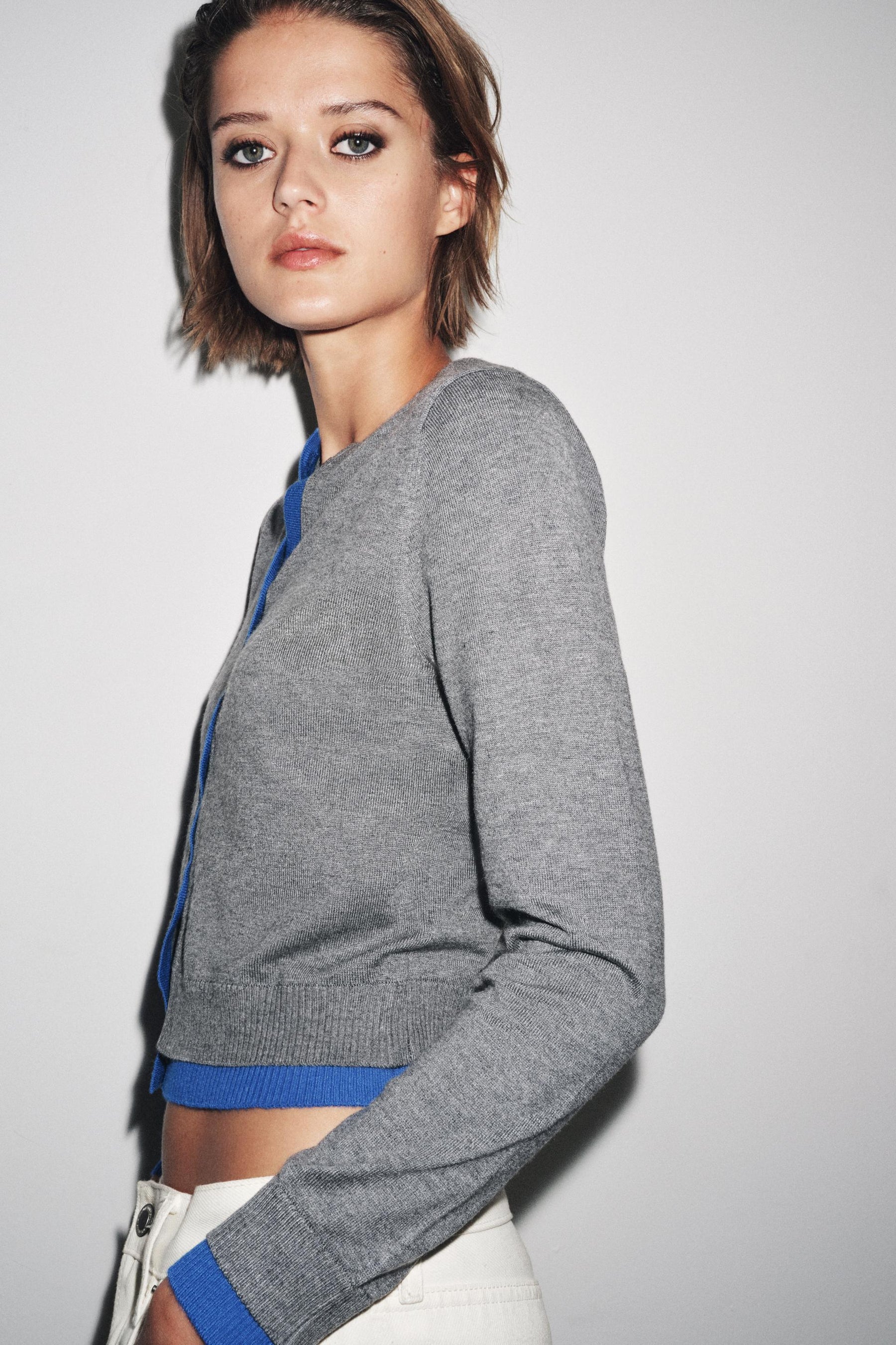 CONTRAST KNIT CARDIGAN