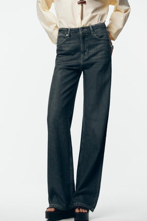 Straight-Fit High-Waist Jeans