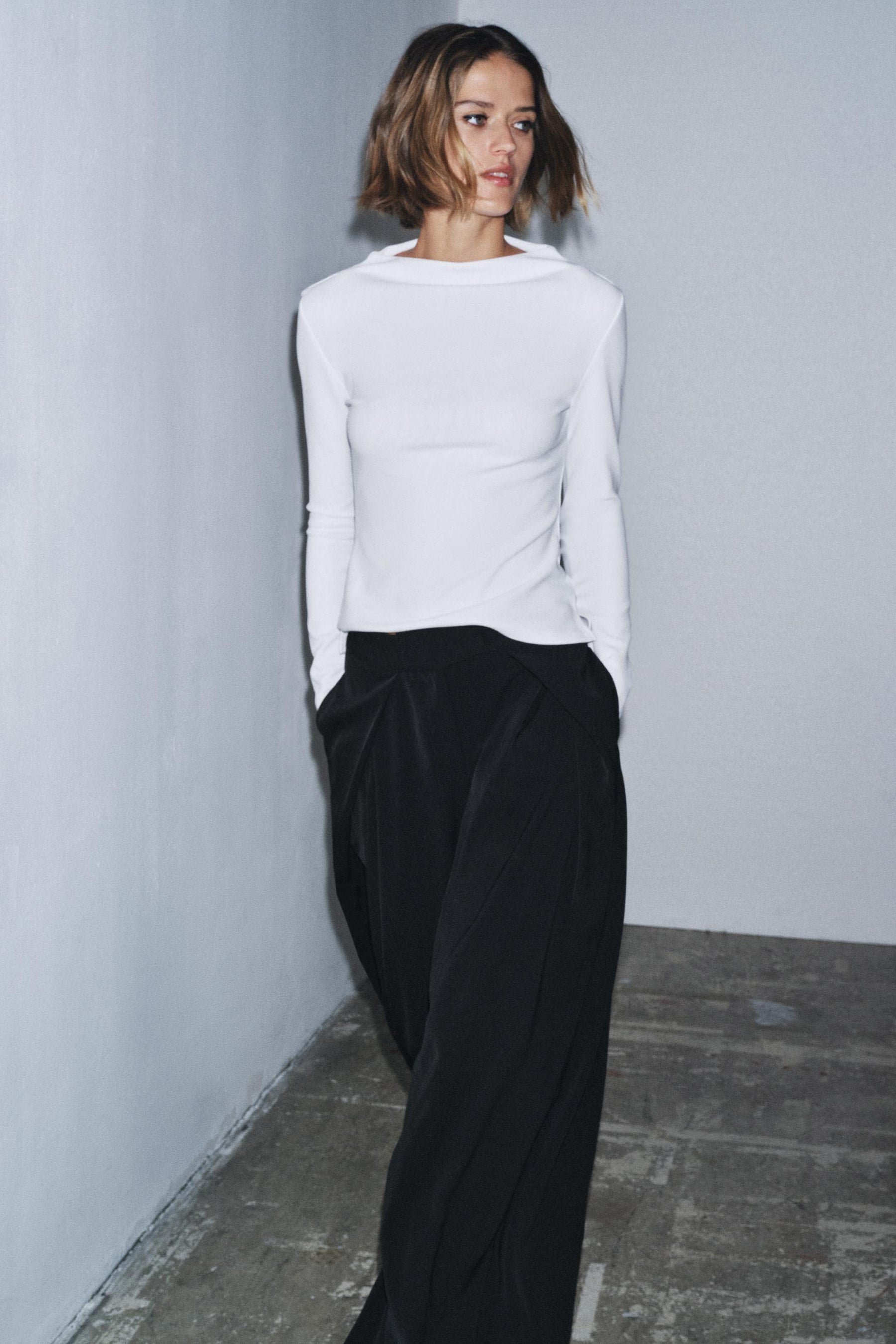 CREPE HIGH NECK SHIRT