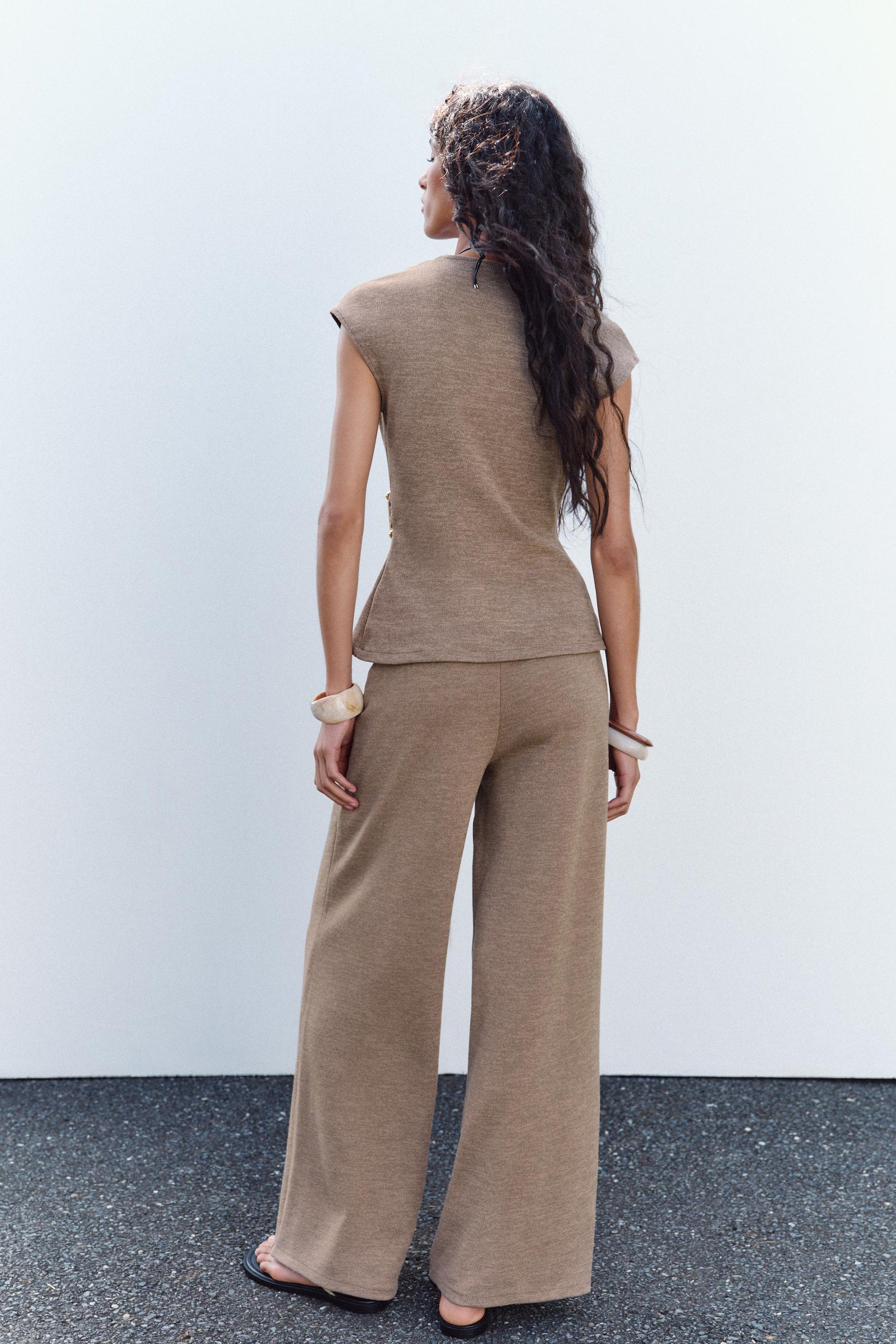 WIDE-LEG TEXTURED TROUSERS