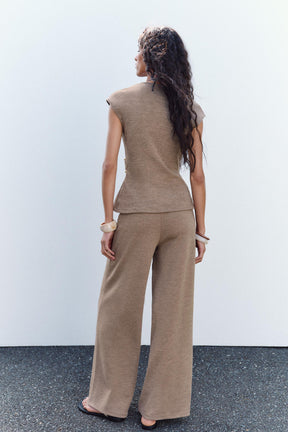 WIDE-LEG TEXTURED TROUSERS