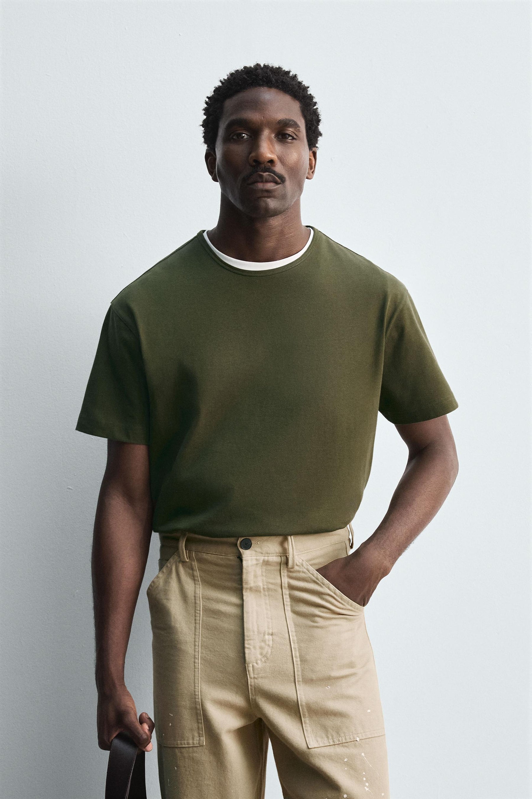 HEAVYWEIGHT RIBBED TRIM T-SHIRT - Image 2