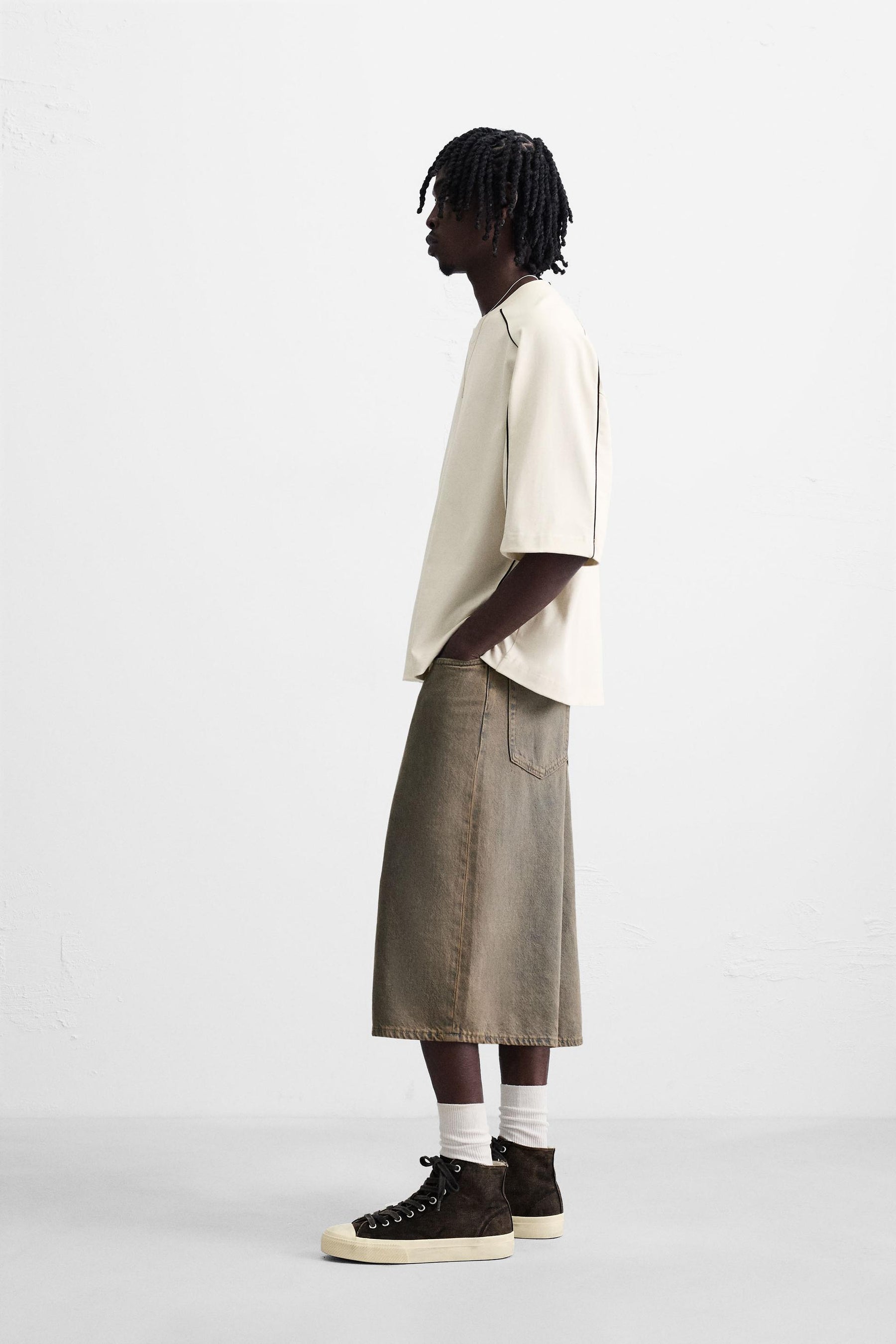 SWEATSHIRT WITH CONTRAST PIPING - Image 4