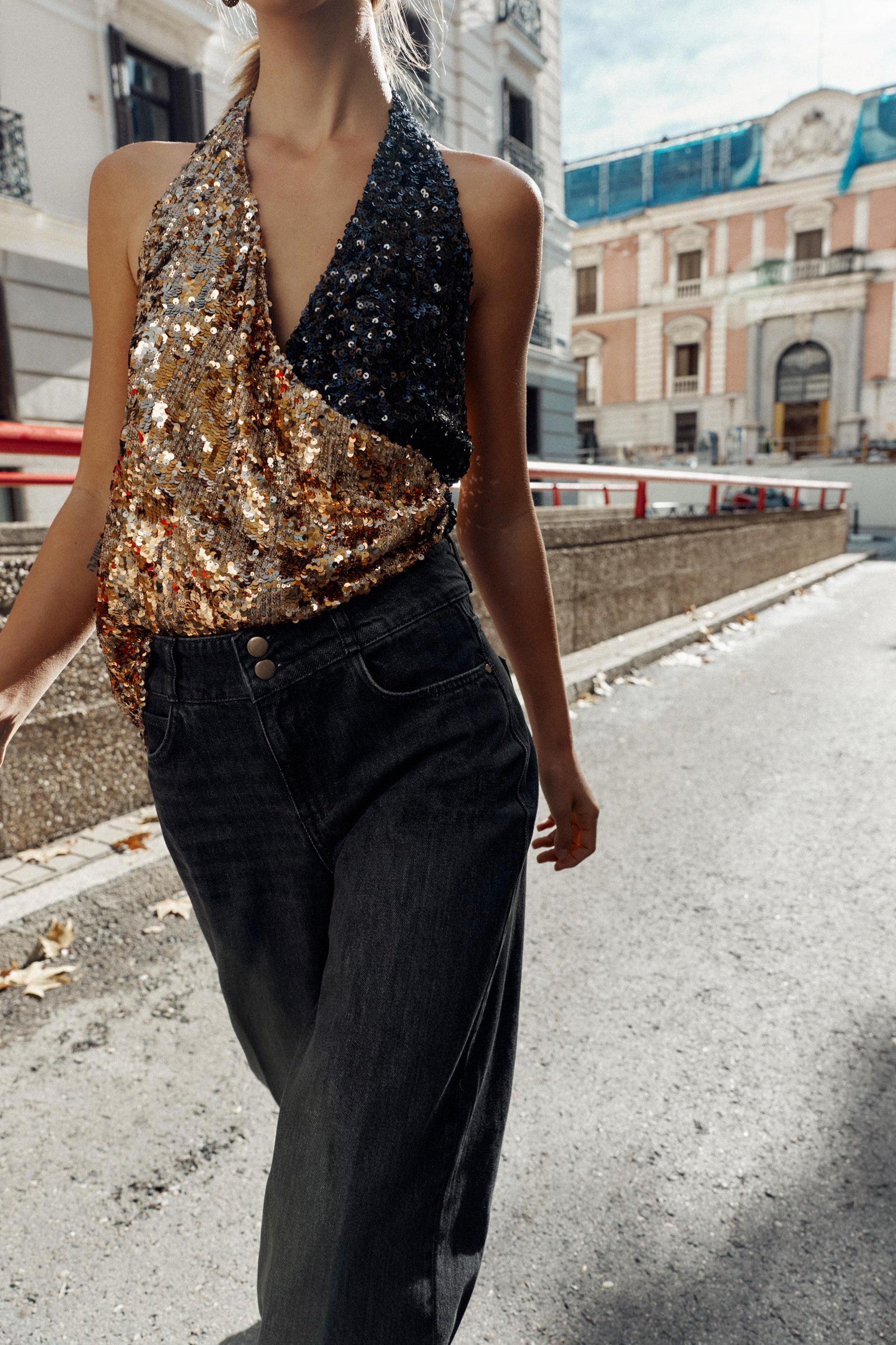 Wide-Leg High-Waist Jeans