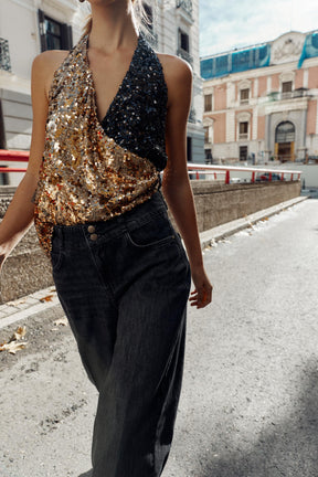 Wide-Leg High-Waist Jeans