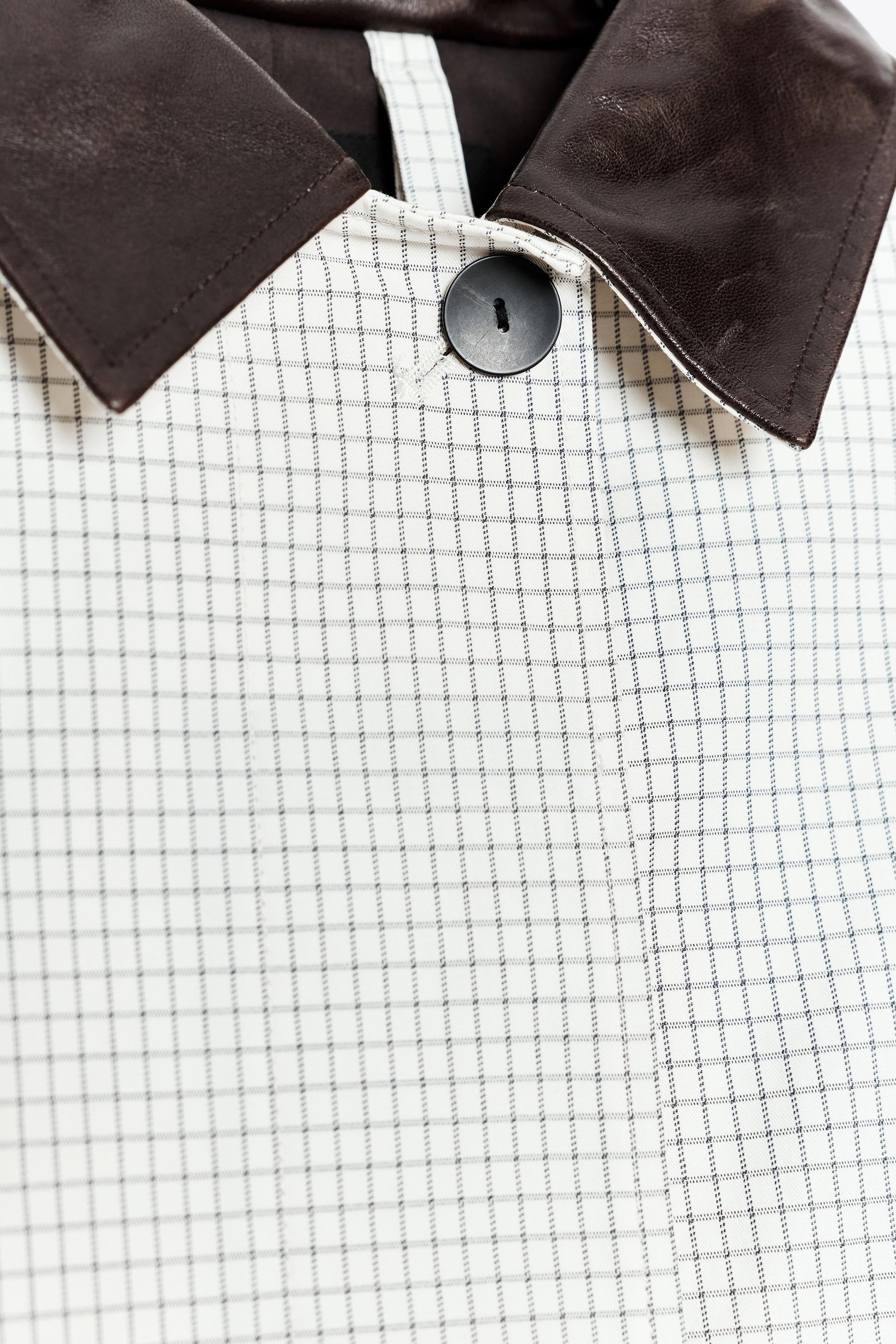 ZW COLLECTION LEATHER COLLAR SHORT TRENCH COAT - Image 9