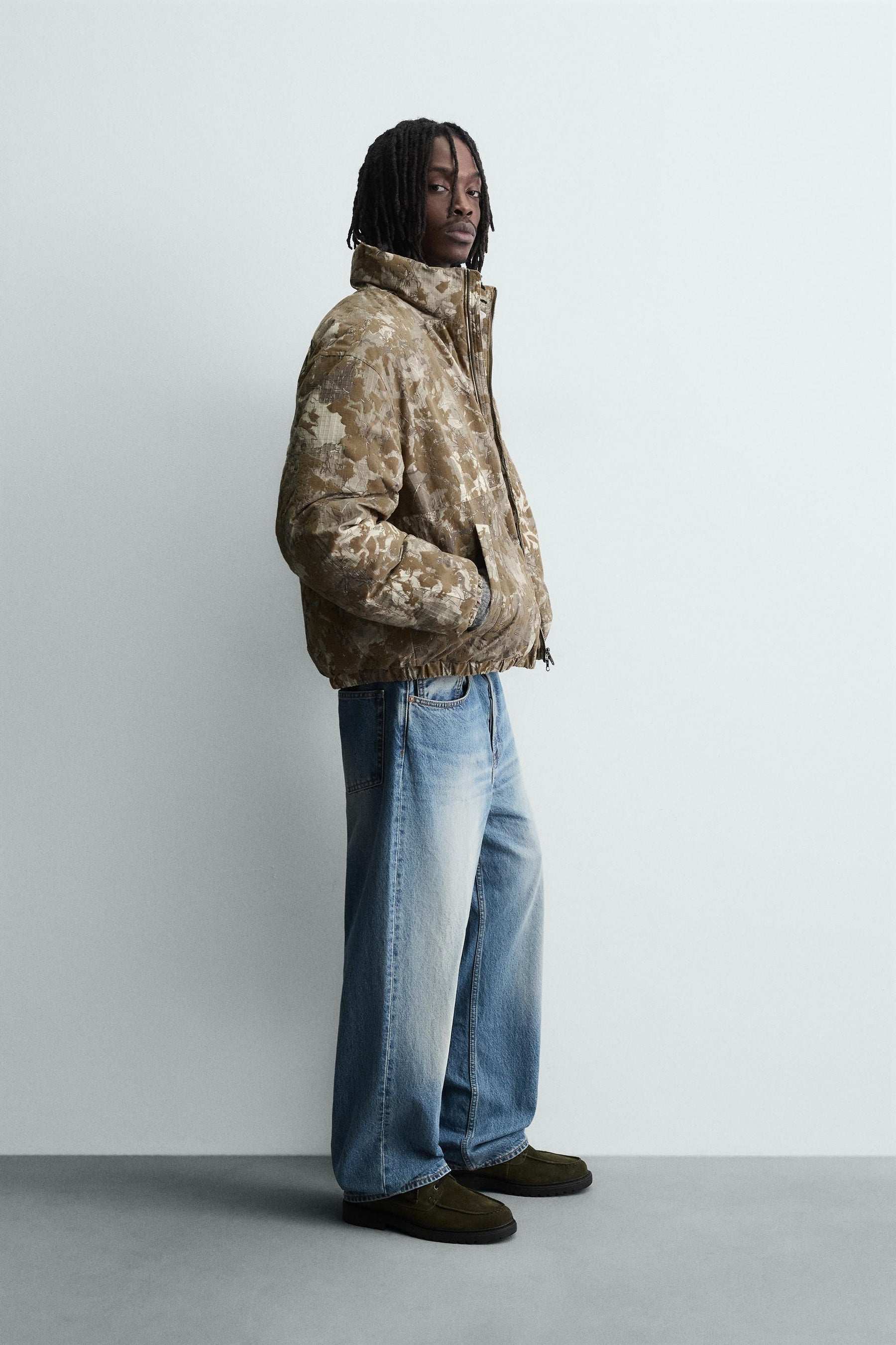 FLOCKED PRINT PUFFER JACKET - Image 4