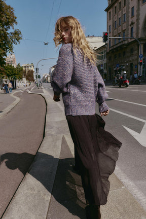 OVERSIZED KNIT SWEATER