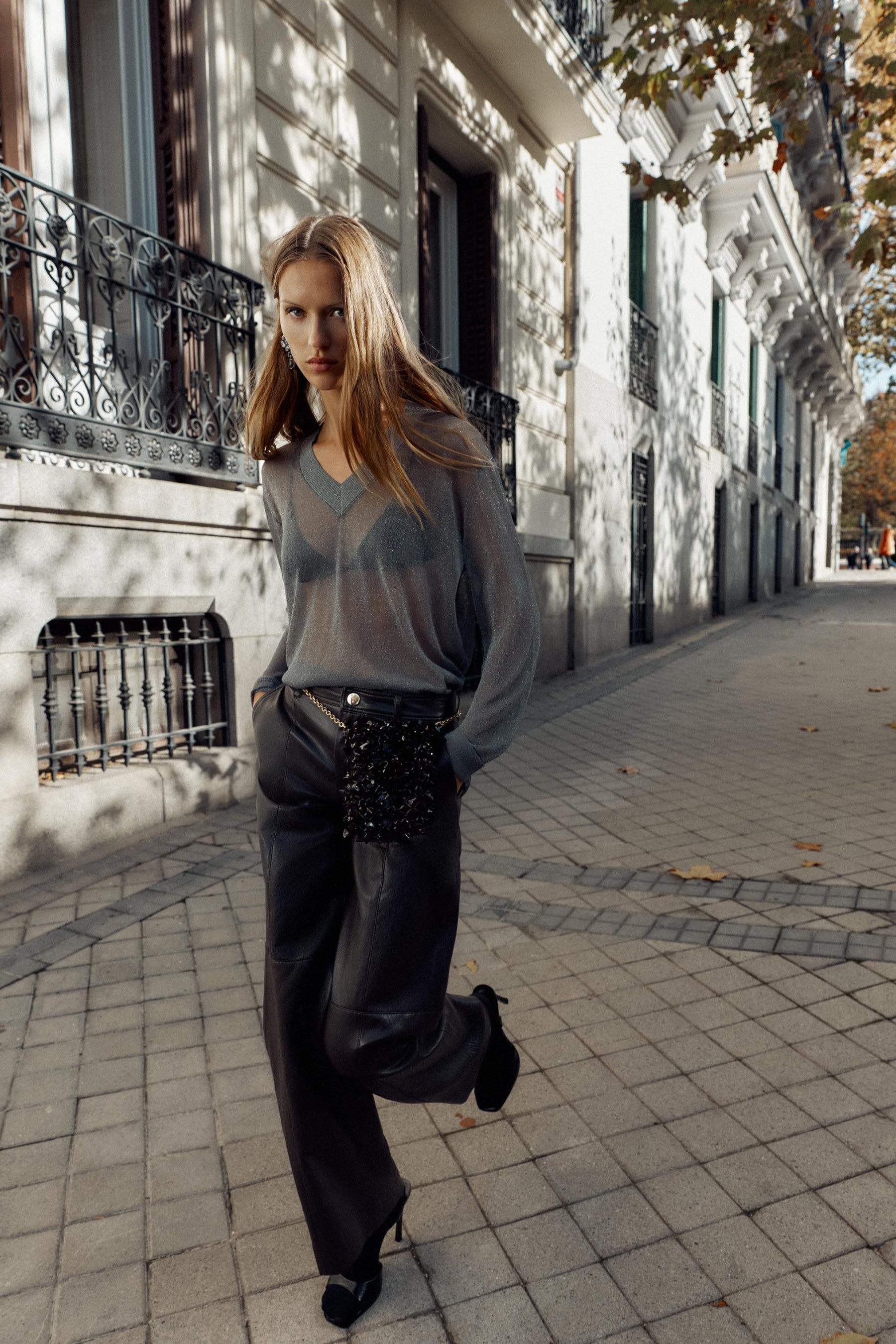 METALLIC THREAD KNIT JUMPER