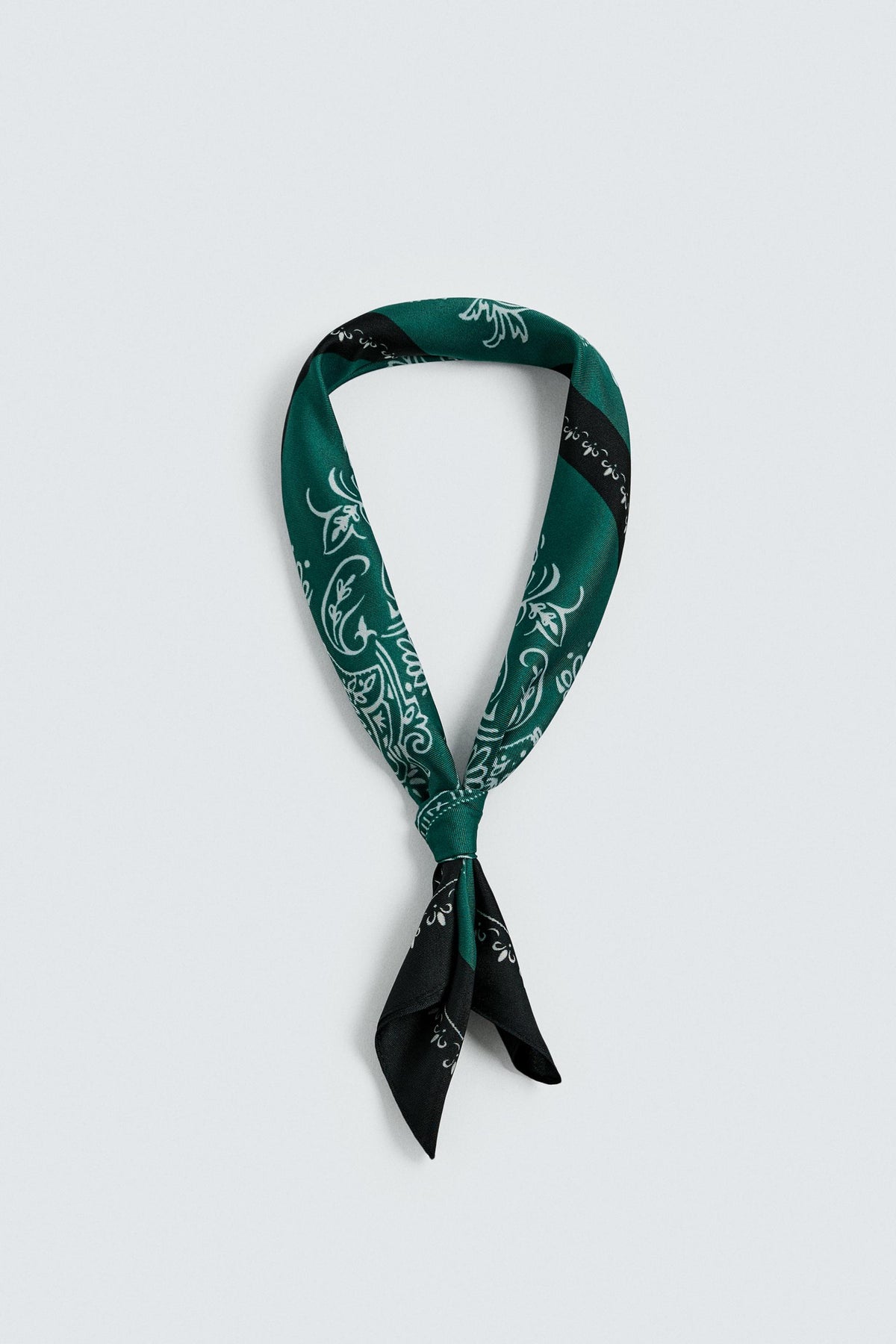 PAISLEY PRINT BANDANA - Image 2