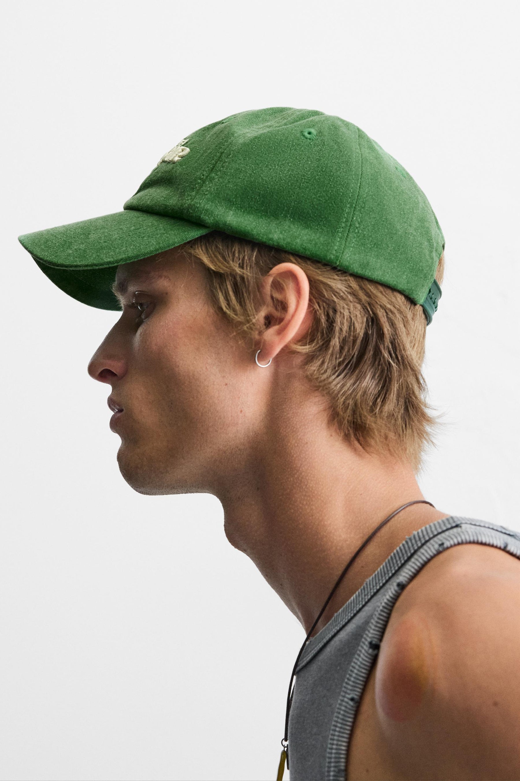 CONTRAST EMBROIDERY CAP - Image 3