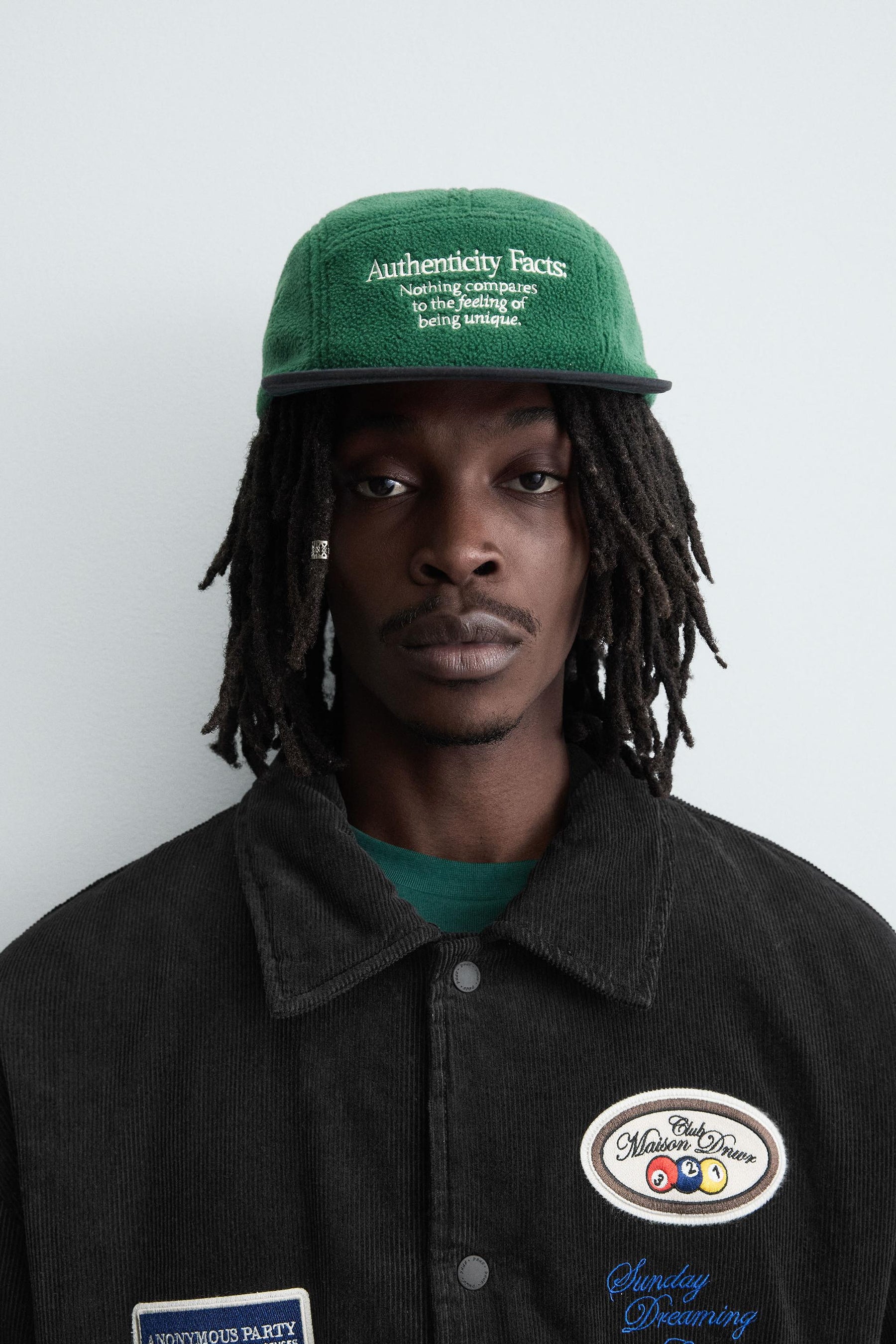 CONTRAST EMBROIDERY CAP - Image 1