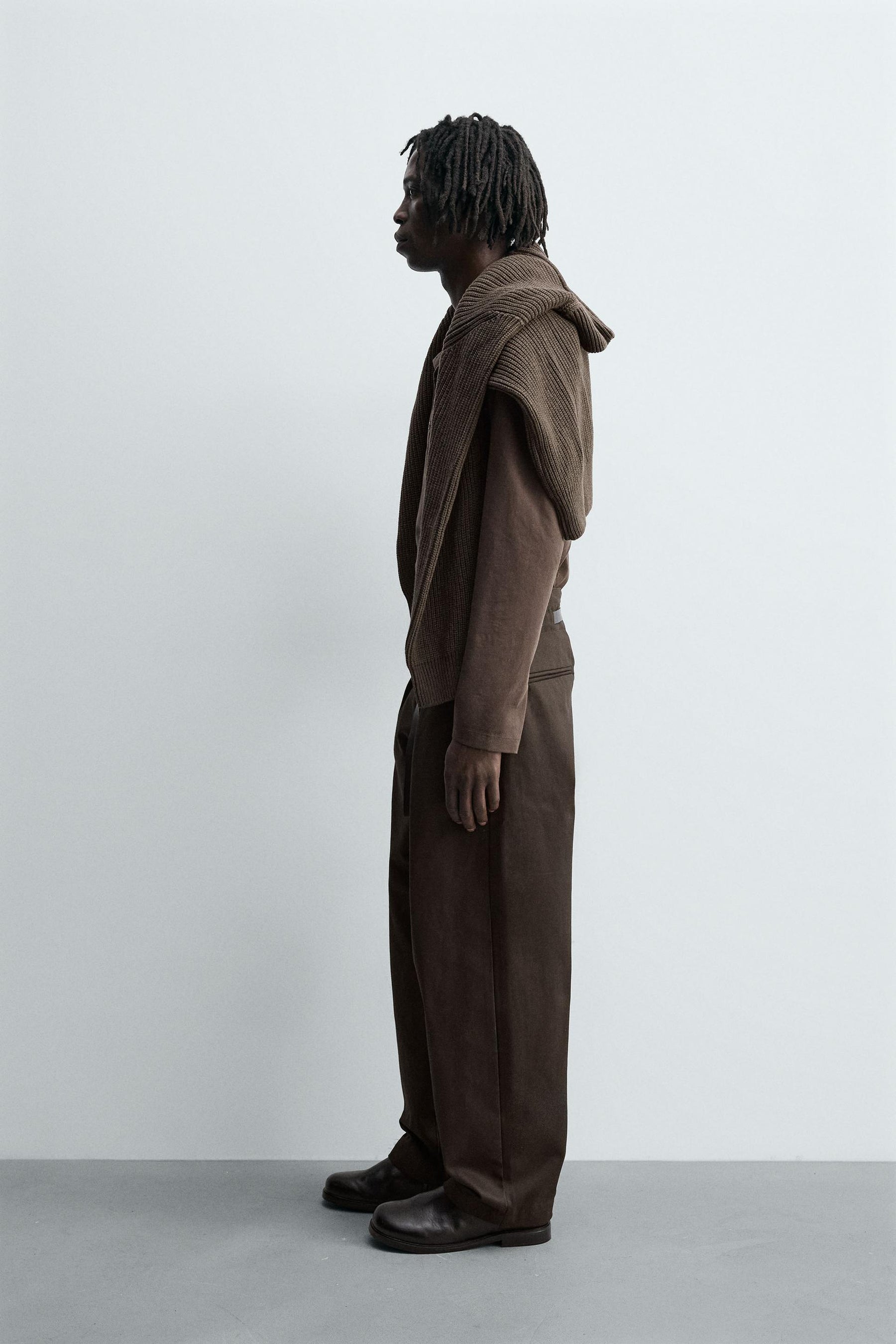 PLEATED TROUSERS WITH BELT - Image 4