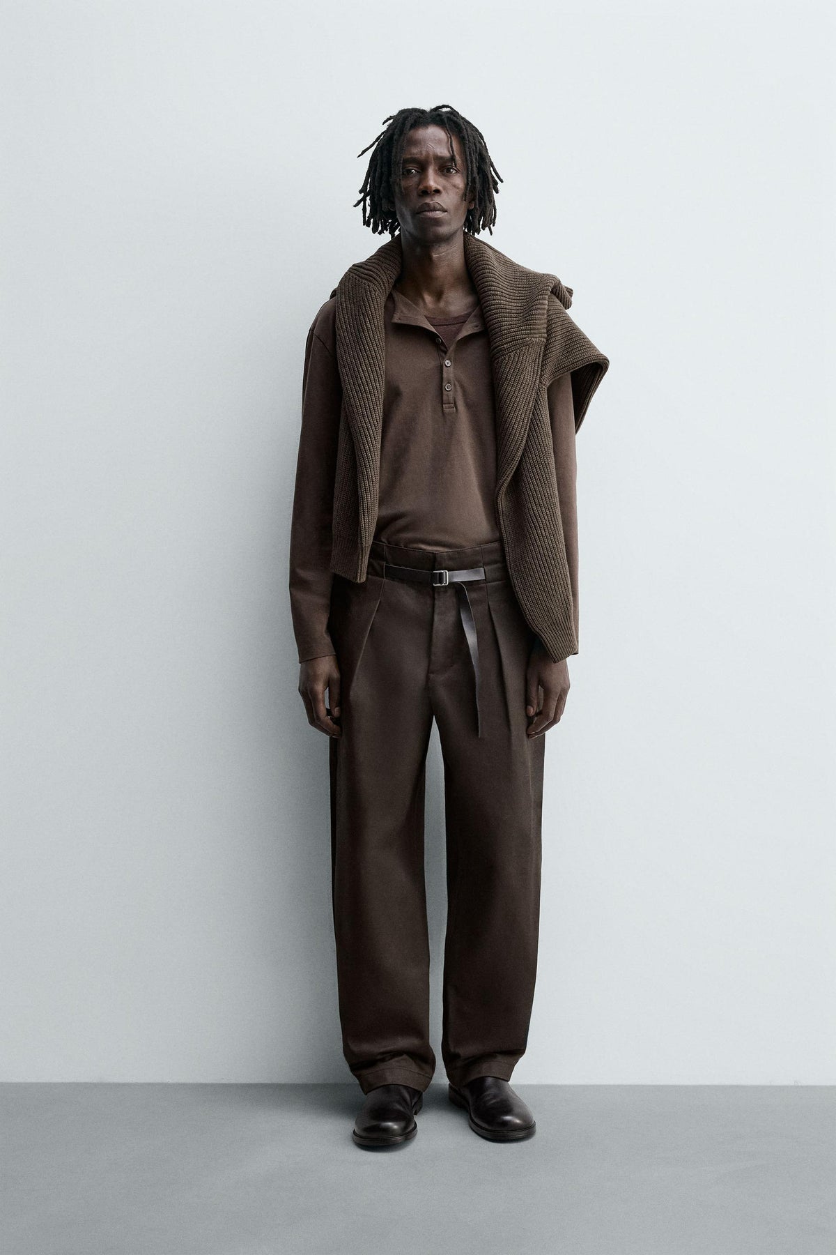 PLEATED TROUSERS WITH BELT - Image 1