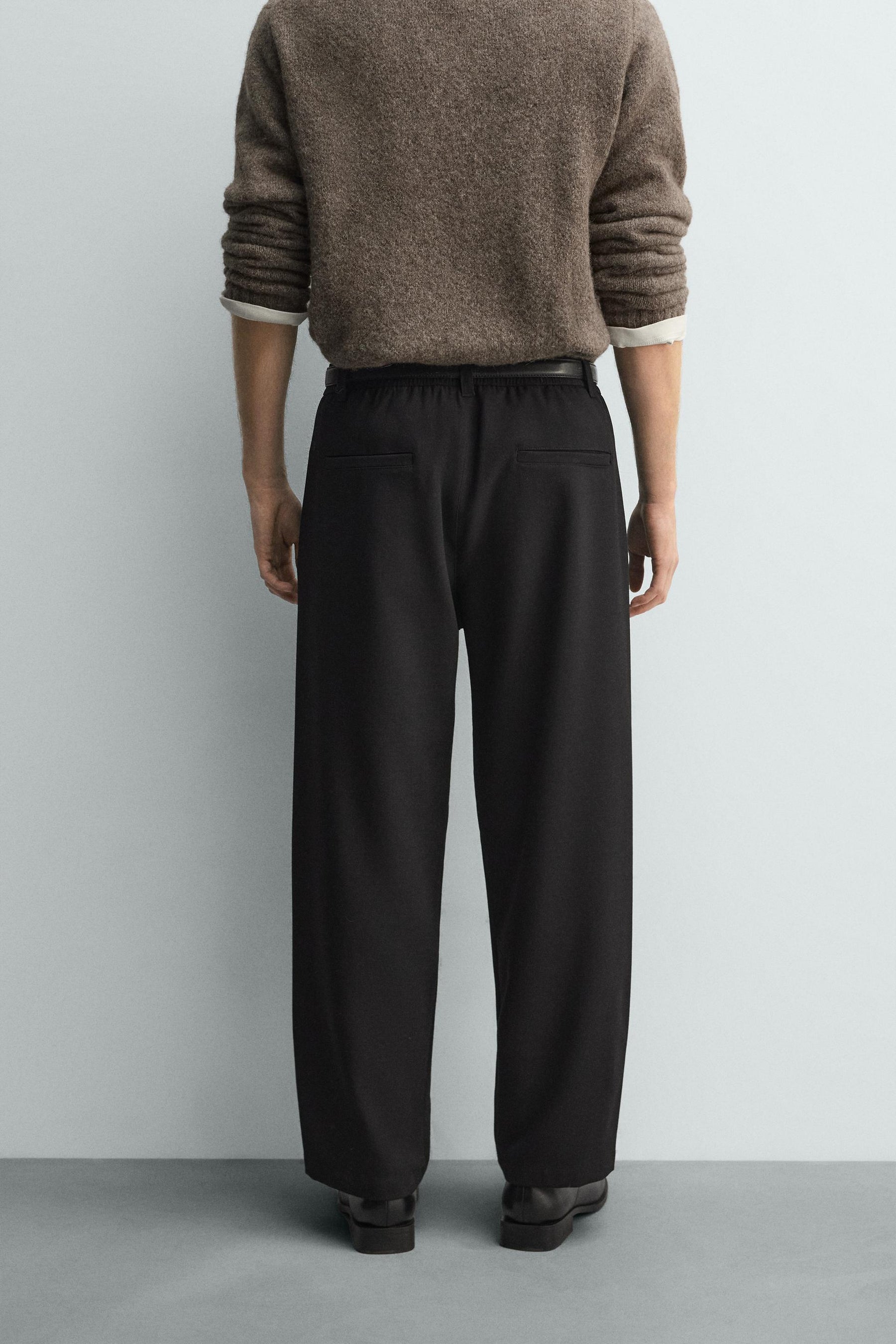 RELAXED FIT PLEATED TROUSERS - Image 3