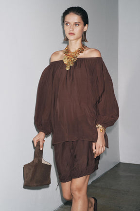 Off-the-shoulder top