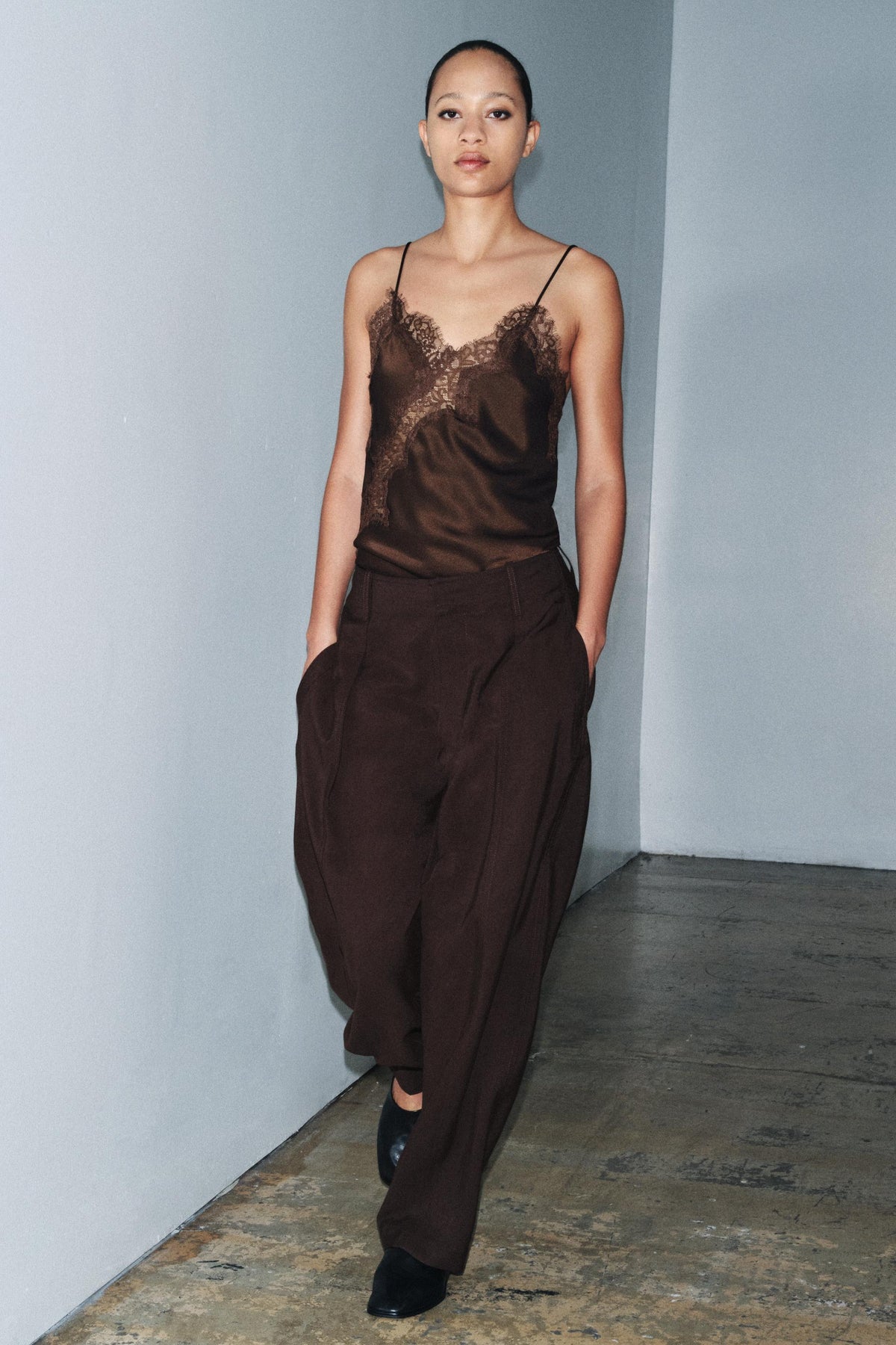 Wide-leg Trousers with Buckle