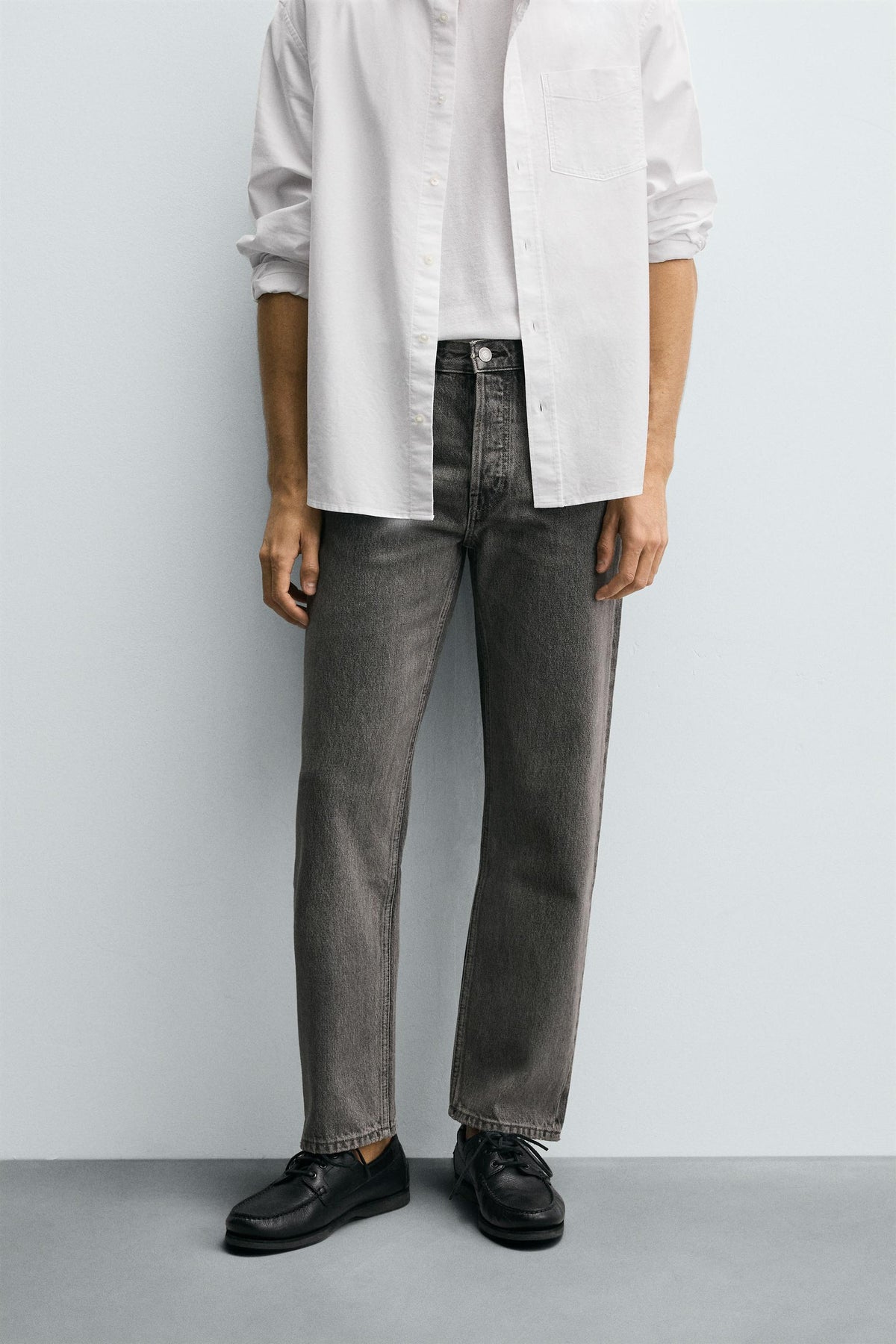 REGULAR STRAIGHT FIT JEANS - Image 2