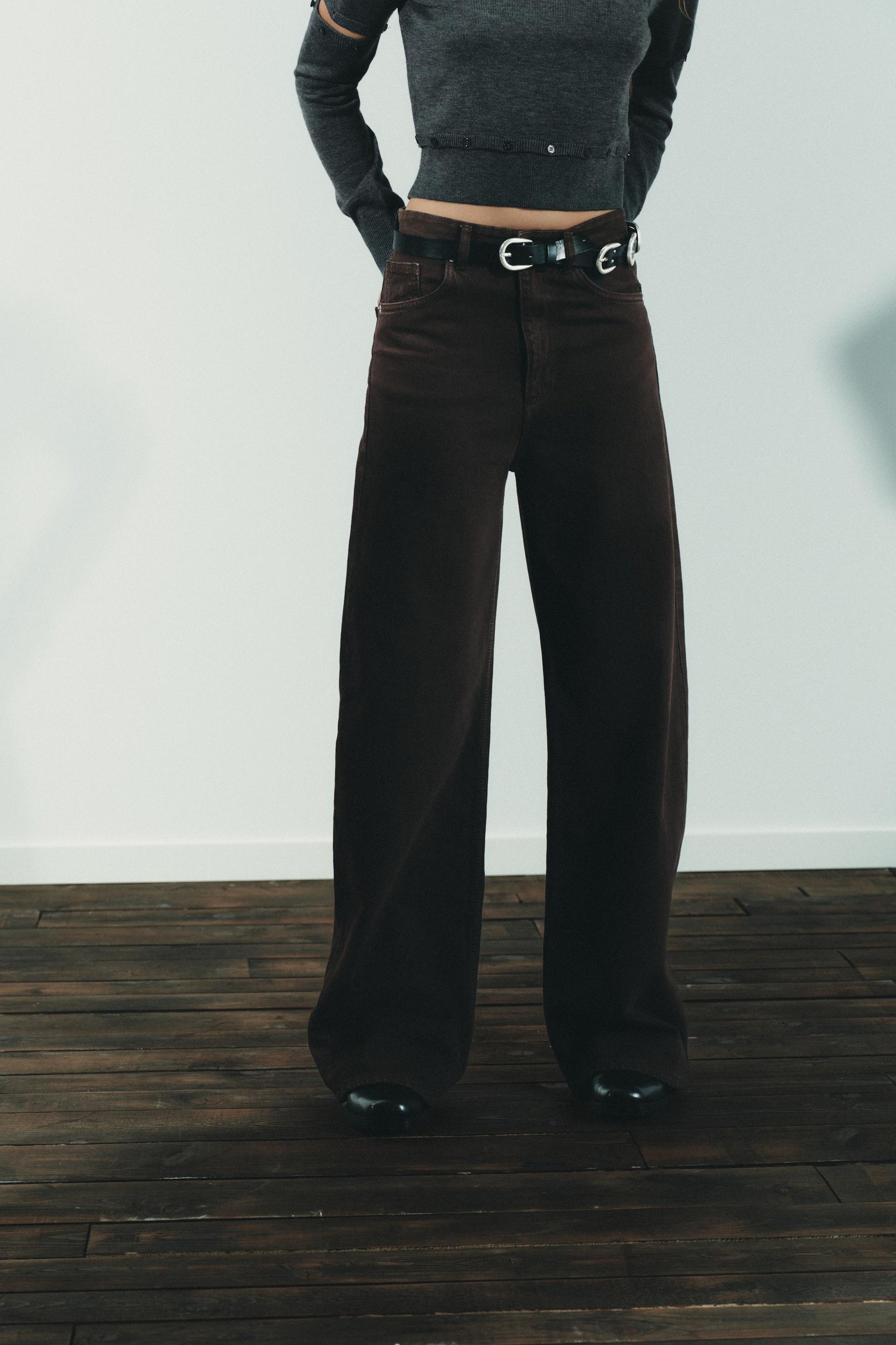 High-waist wide-leg jeans