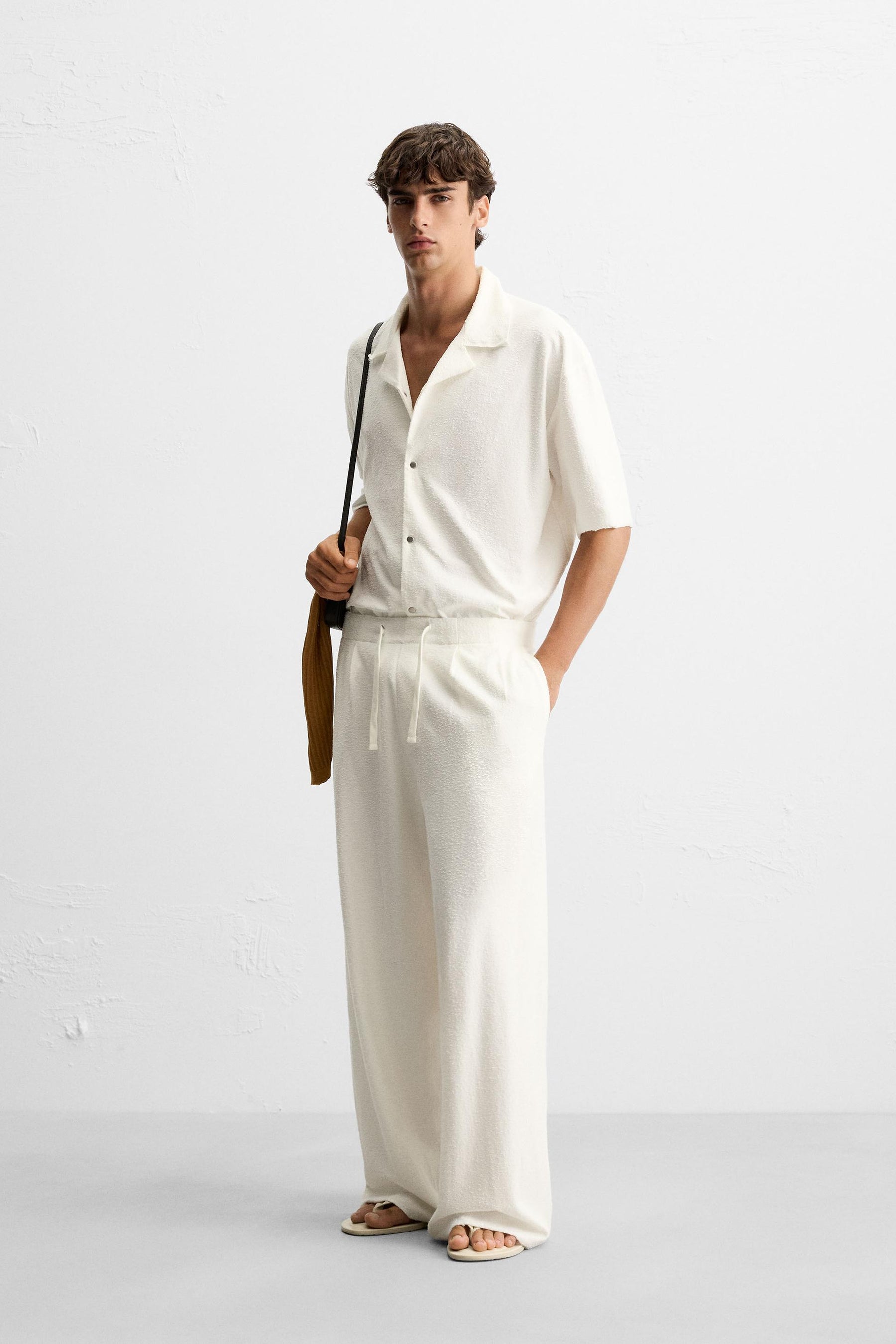 RELAXED FIT TEXTURED TROUSERS - Image 4