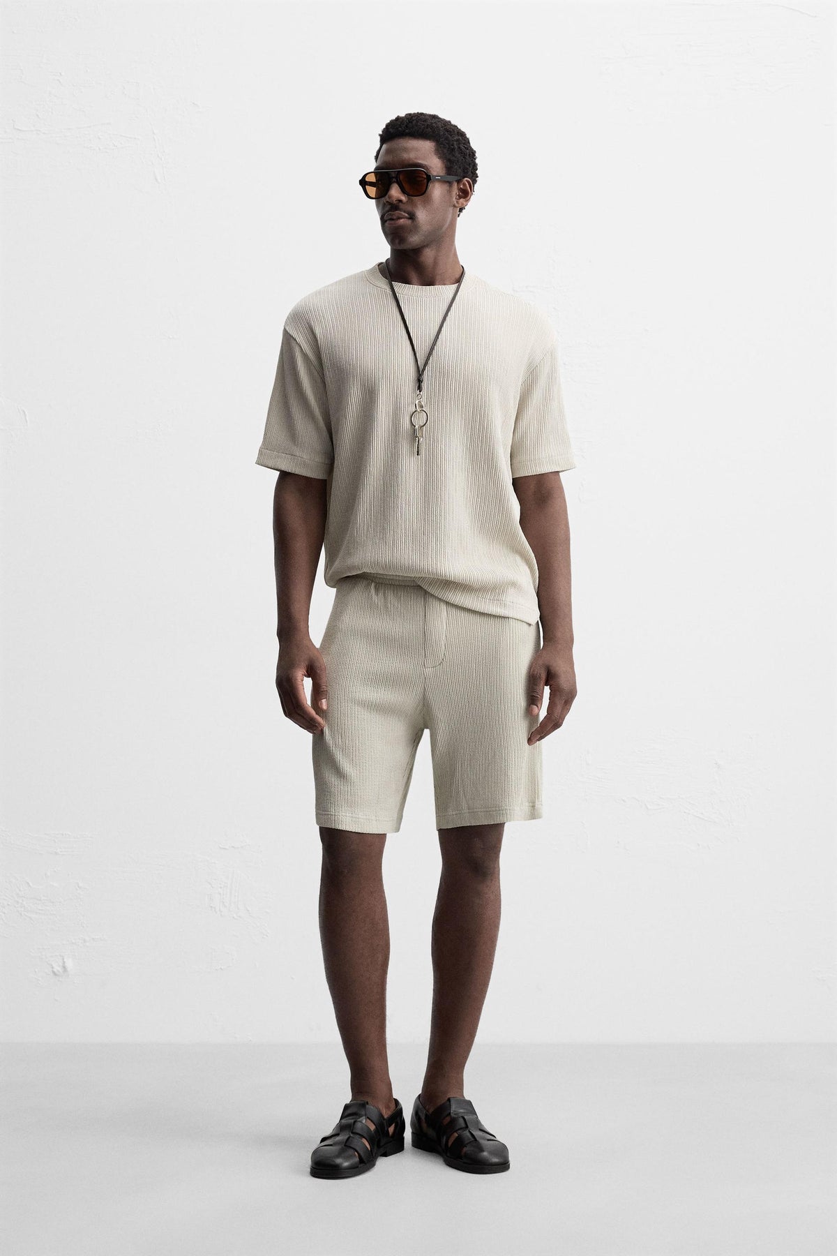 IRREGULAR TEXTURE T-SHIRT - Image 1