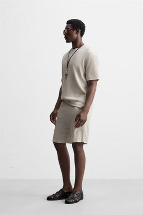 IRREGULAR TEXTURED BERMUDA SHORTS - Image 4