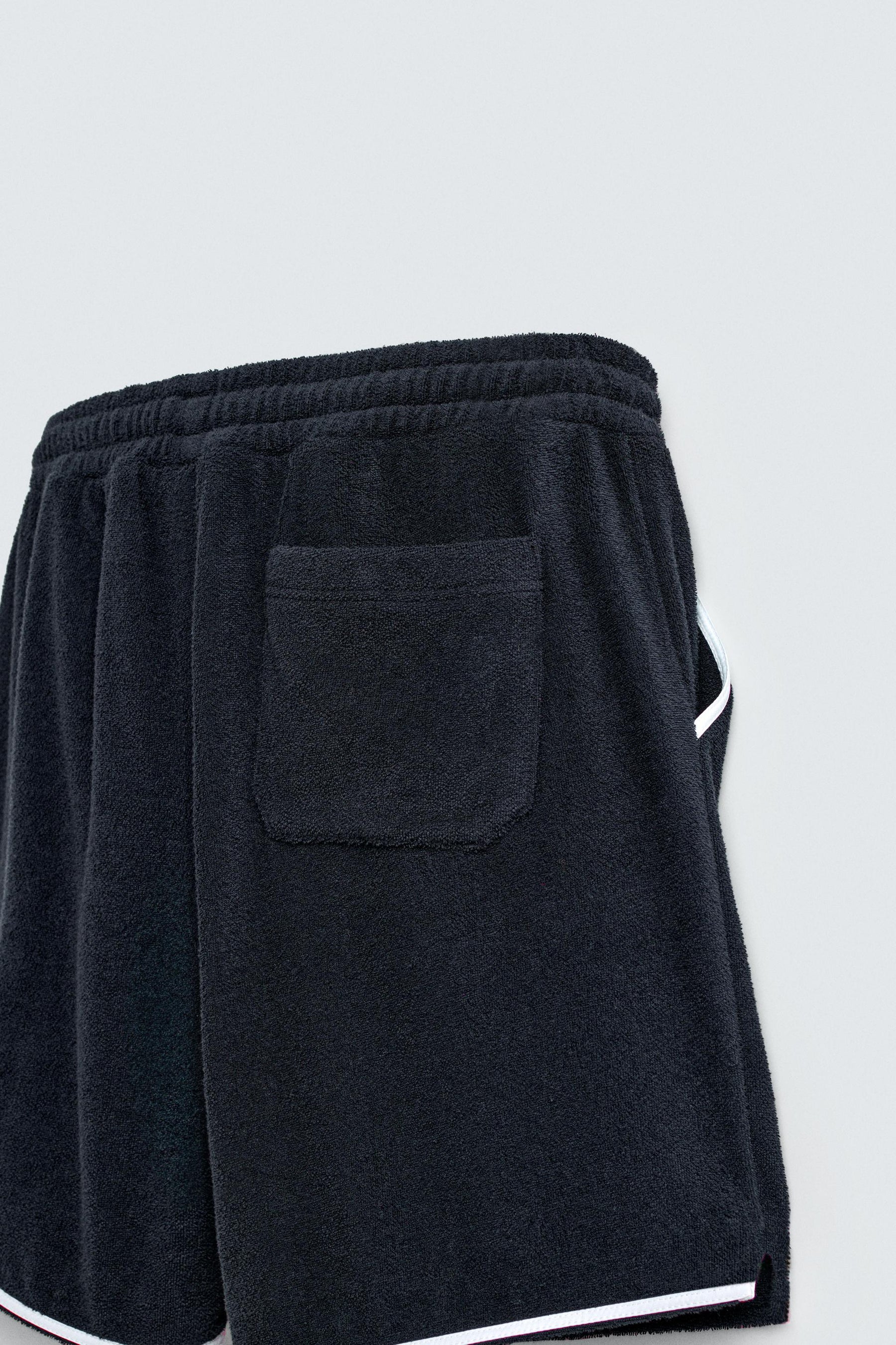 CONTRAST TOWELLING BERMUDA SHORTS - Image 9