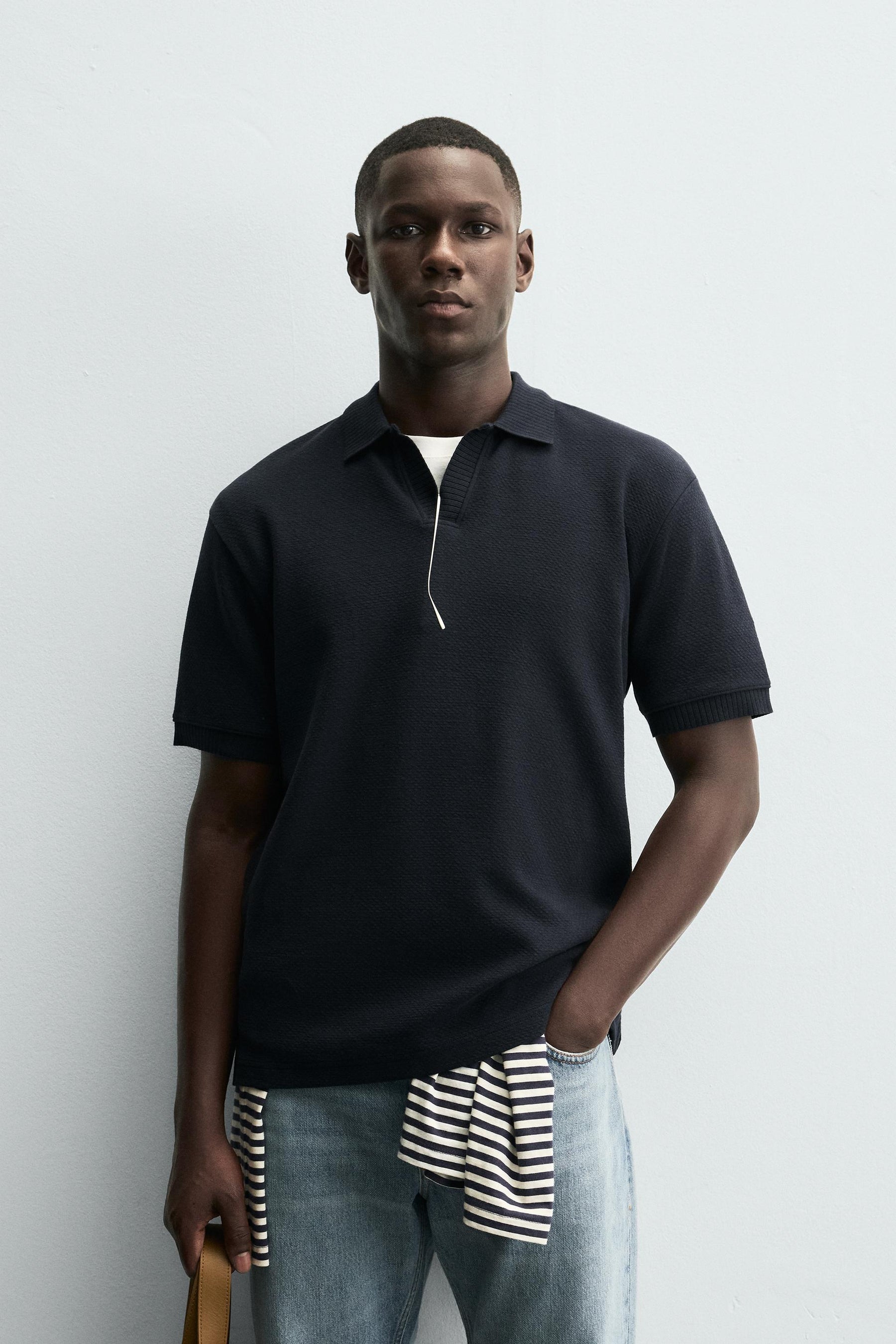 TEXTURED REGULAR FIT POLO SHIRT - Image 2