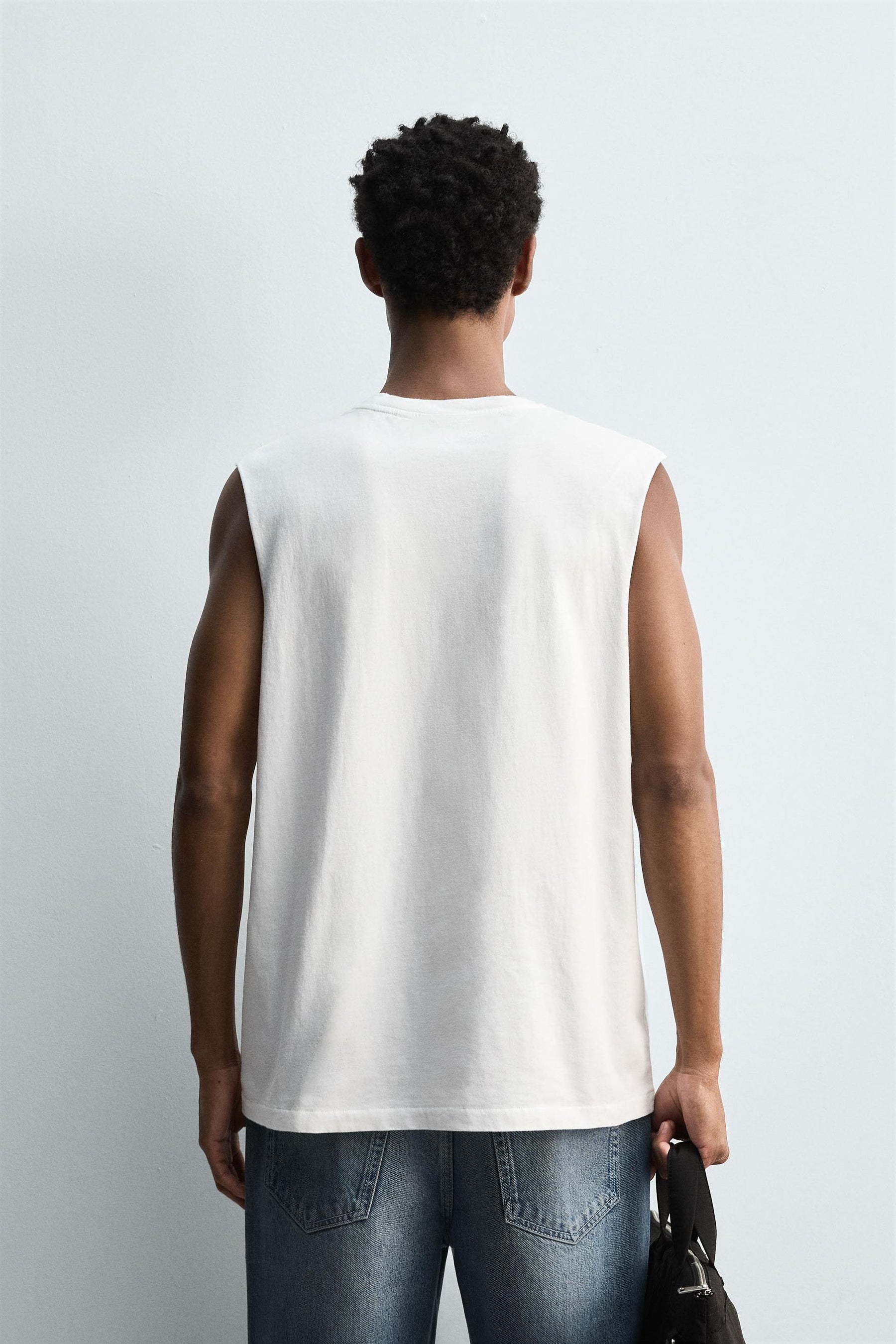 LIGHTWEIGHT TANK T-SHIRT - Image 3