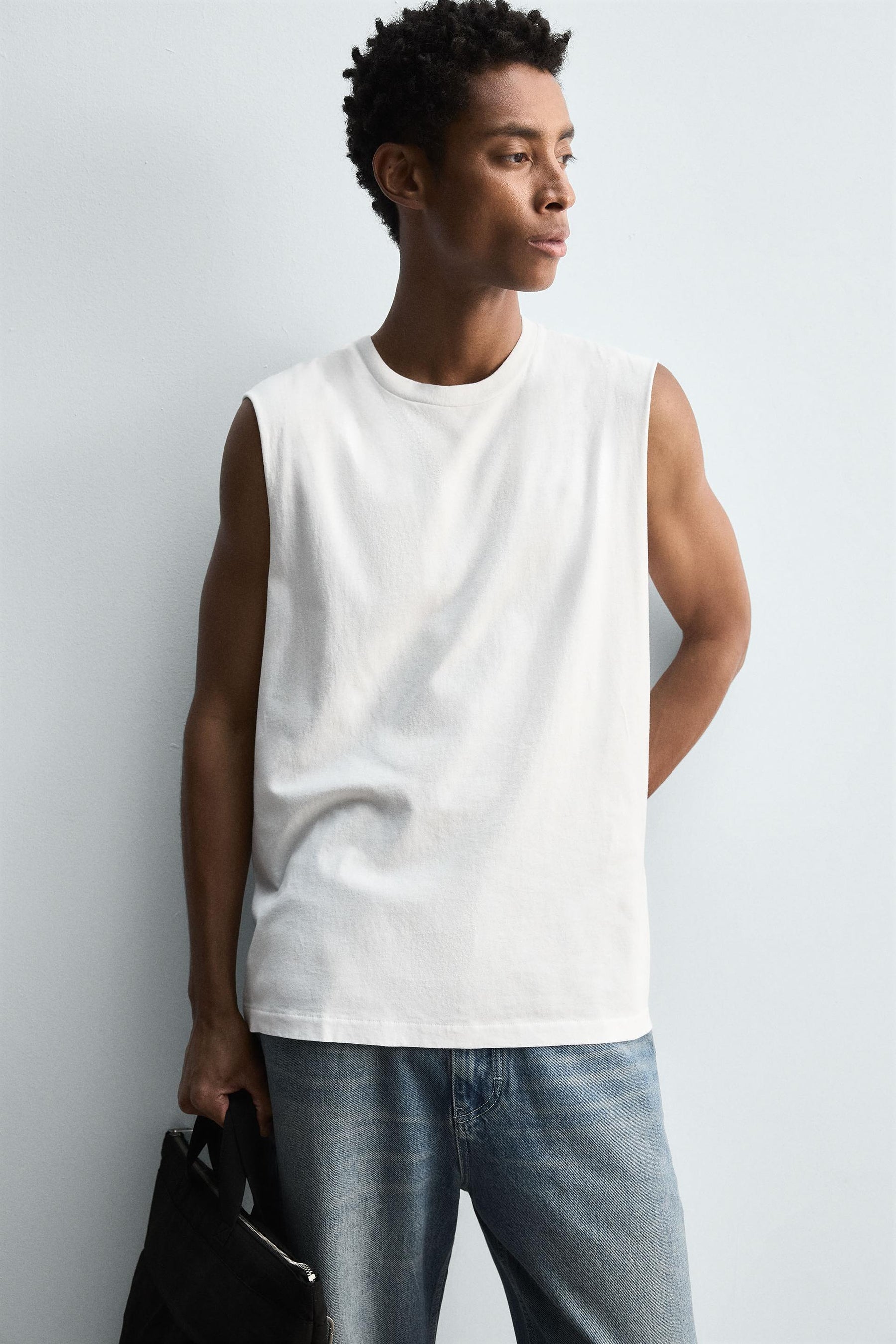 LIGHTWEIGHT TANK T-SHIRT - Image 5