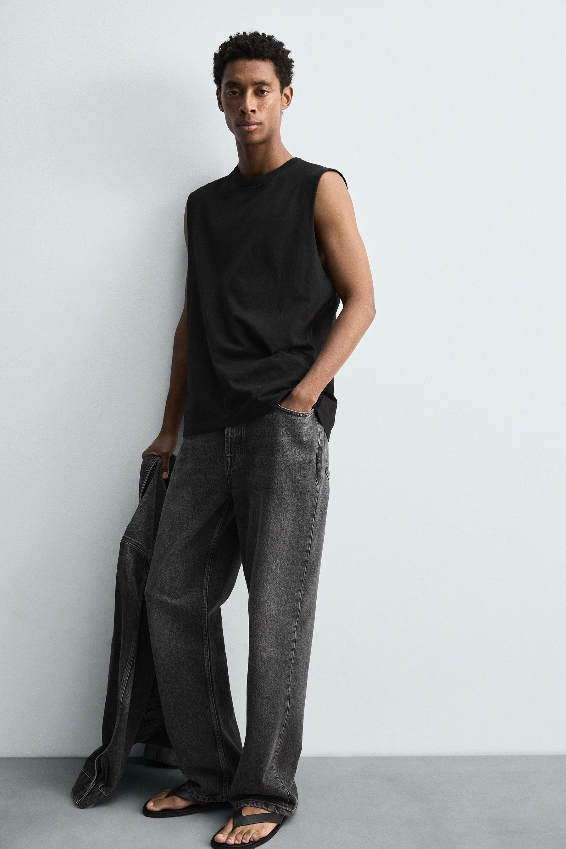 LIGHTWEIGHT TANK T-SHIRT - Image 6