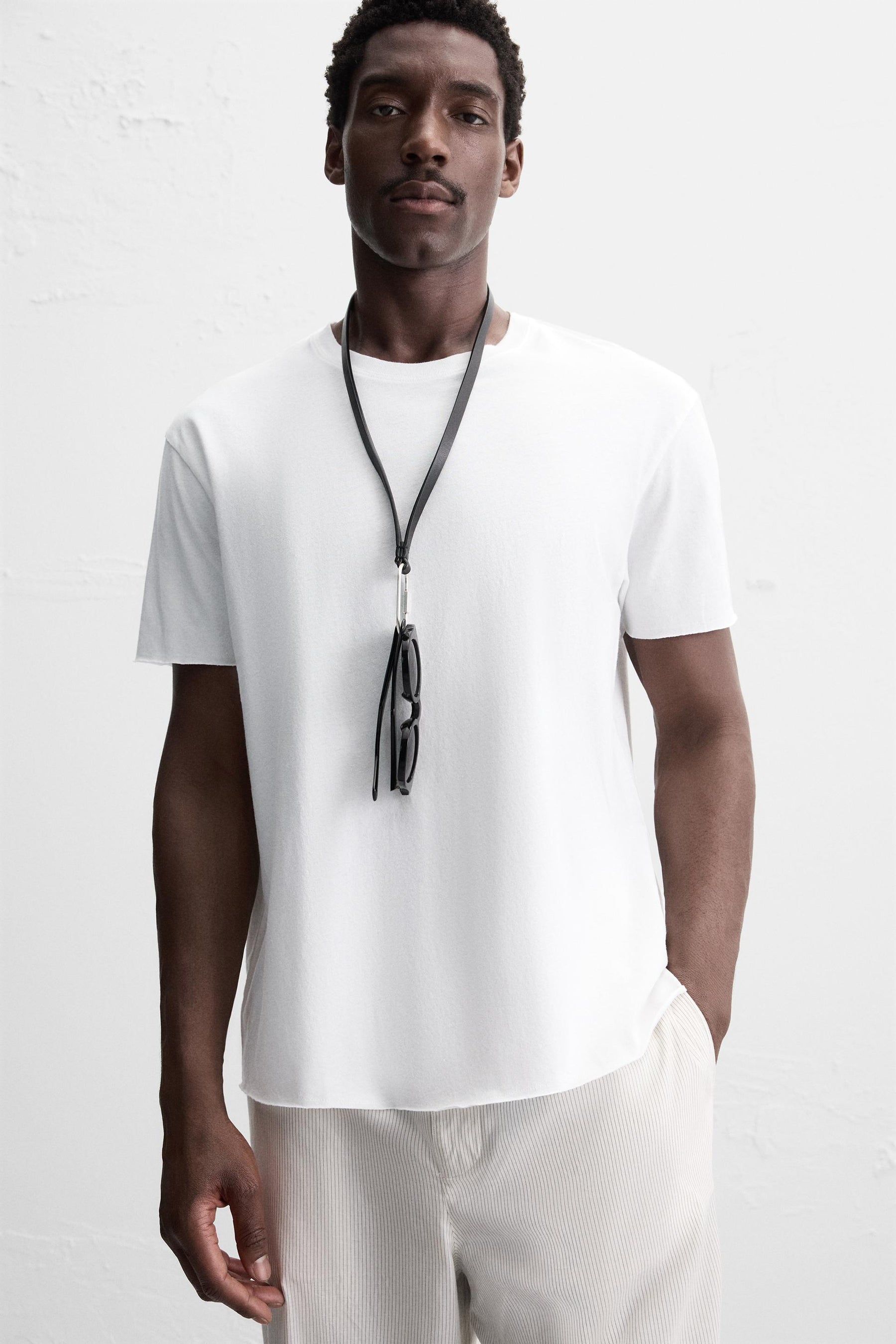 IRREGULAR FINISH T-SHIRT - Image 5