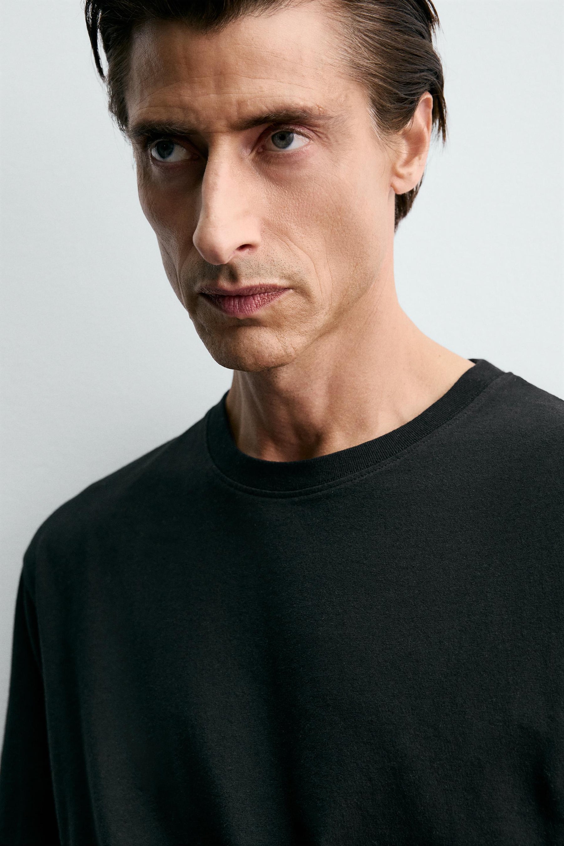 IRREGULAR FINISH T-SHIRT - Image 5