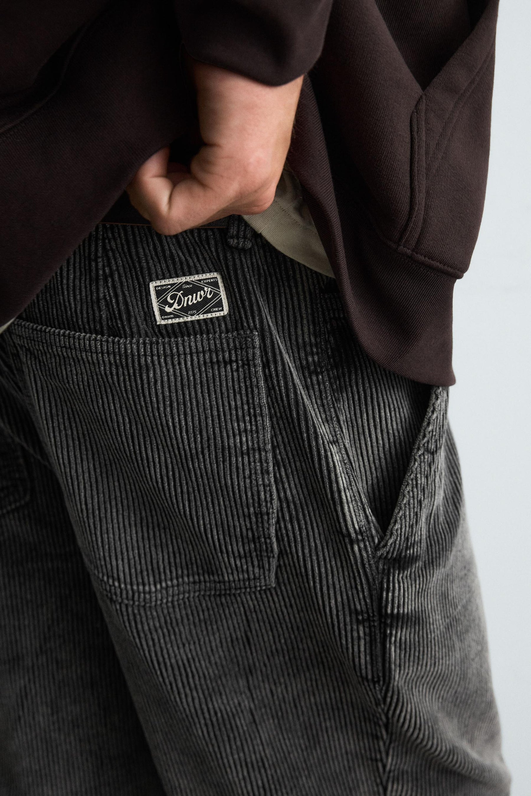 CARROT FIT CORDUROY TROUSERS - Image 6