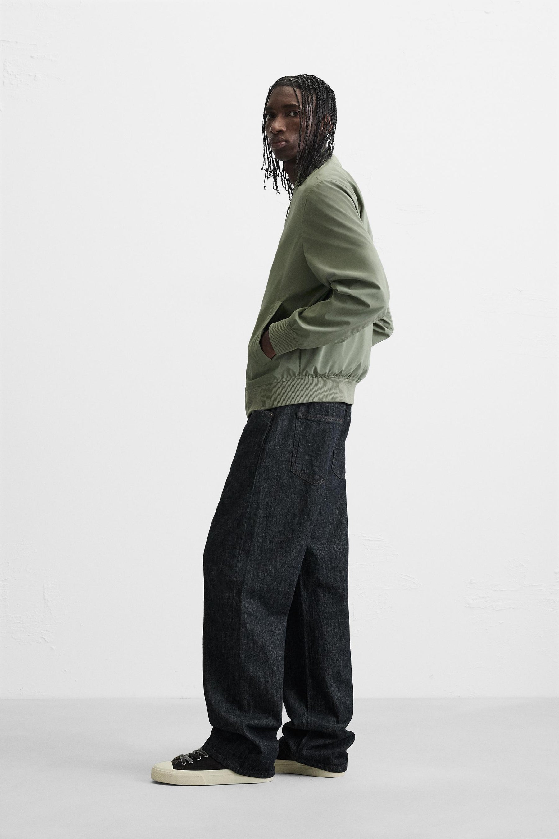 LIGHTWEIGHT BOMBER JACKET - Image 4