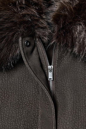 FAUX SUEDE DETACHABLE COLLAR