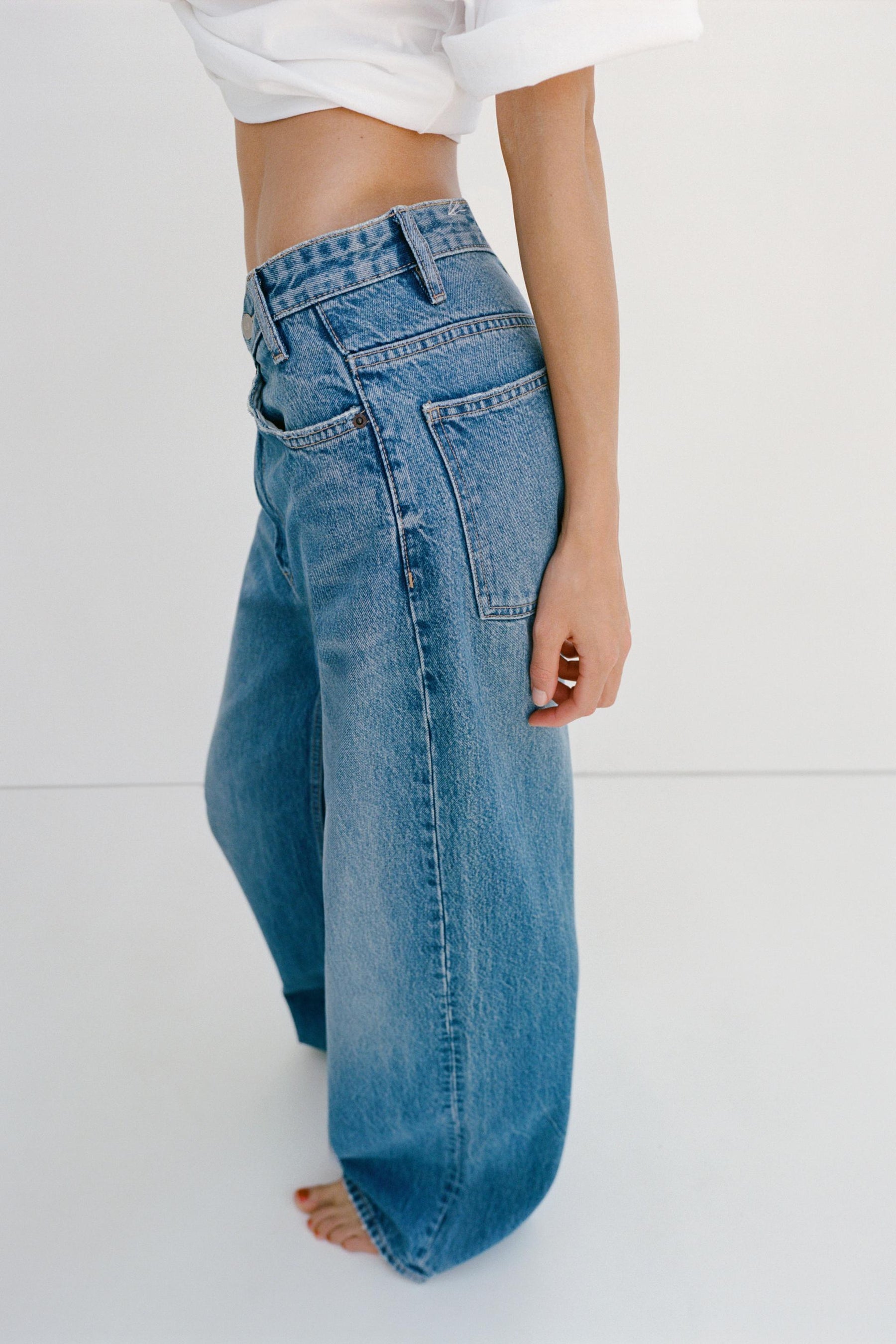 Wide-Leg Crossover Jeans