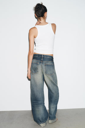 Ripped mid-waist folded jeans