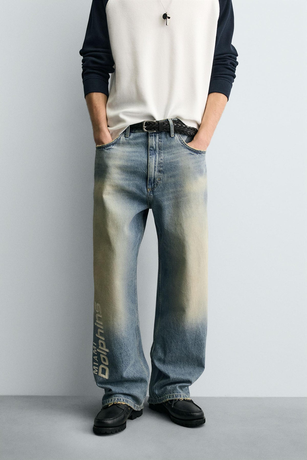 RELAXED FIT EMBROIDERED NFL MIAMI DOLPHINS JEANS - Image 2