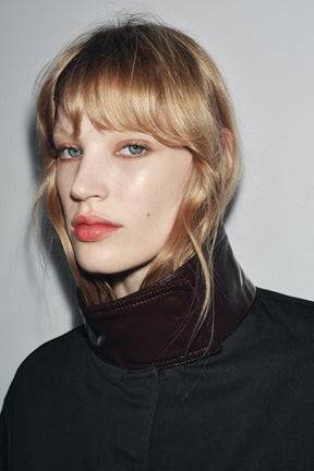 CONTRAST COLLAR JACKET