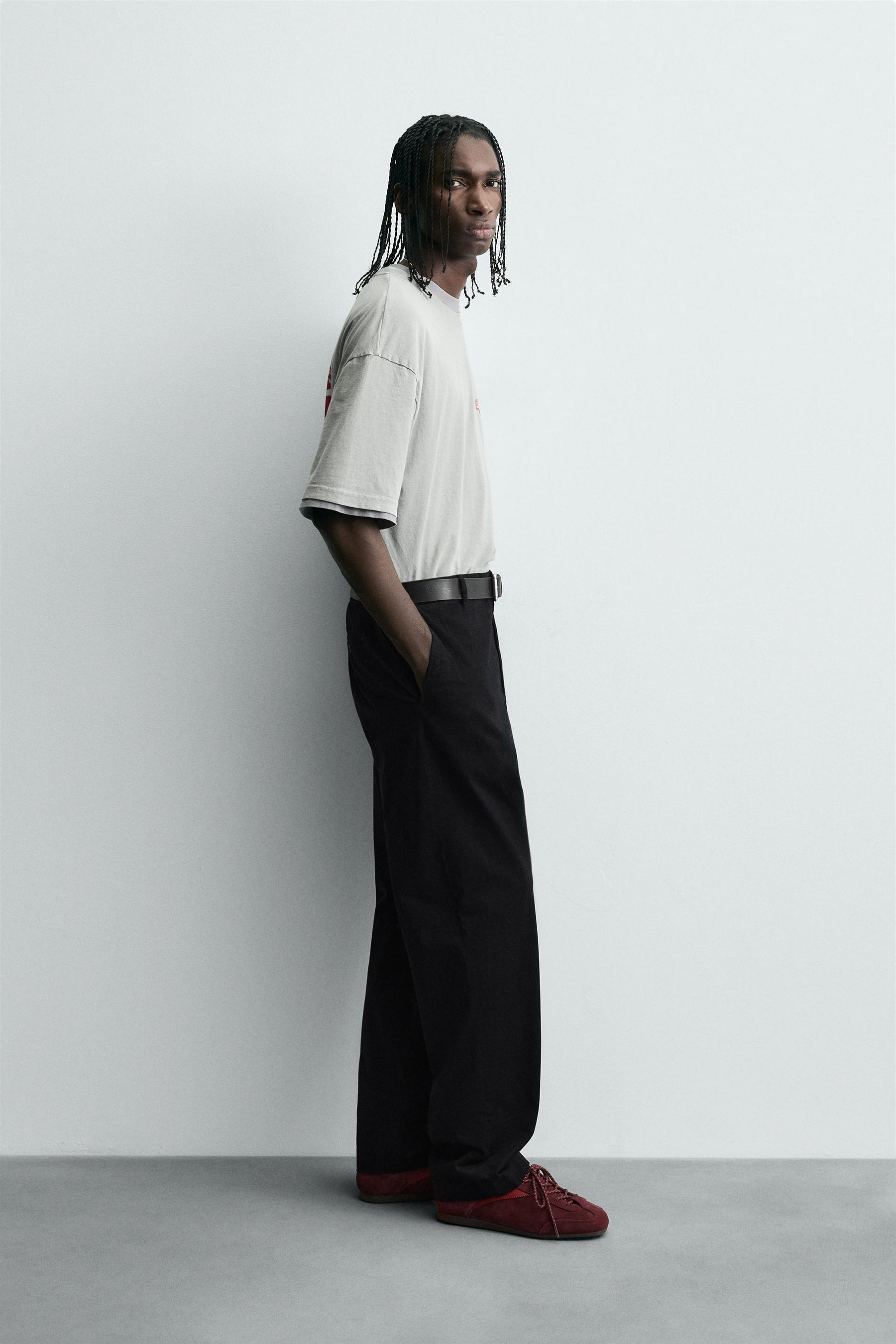 WASHED T-SHIRT WITH CONTRAST PRINT - Image 4