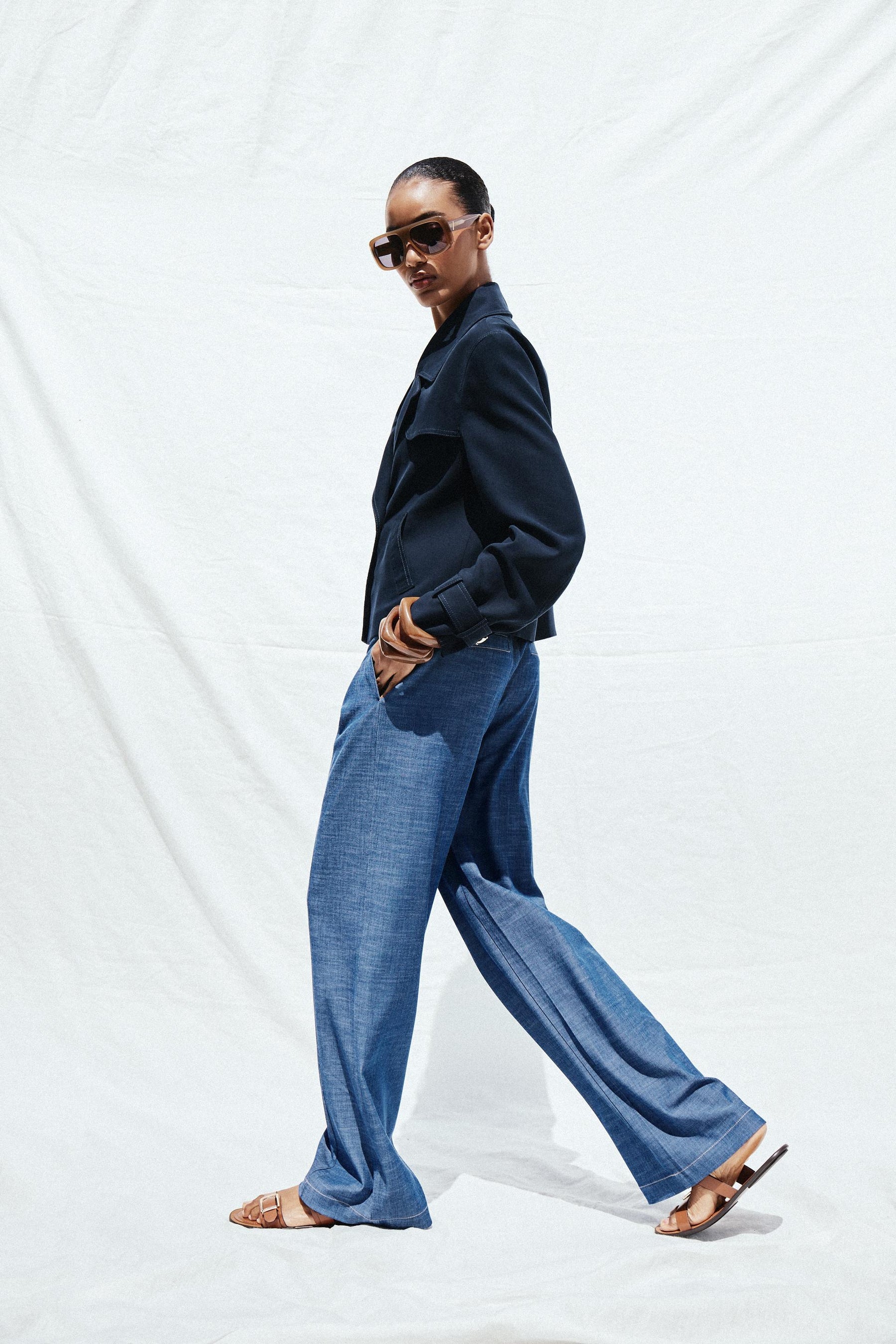 WIDE-LEG TROUSERS WITH BELT