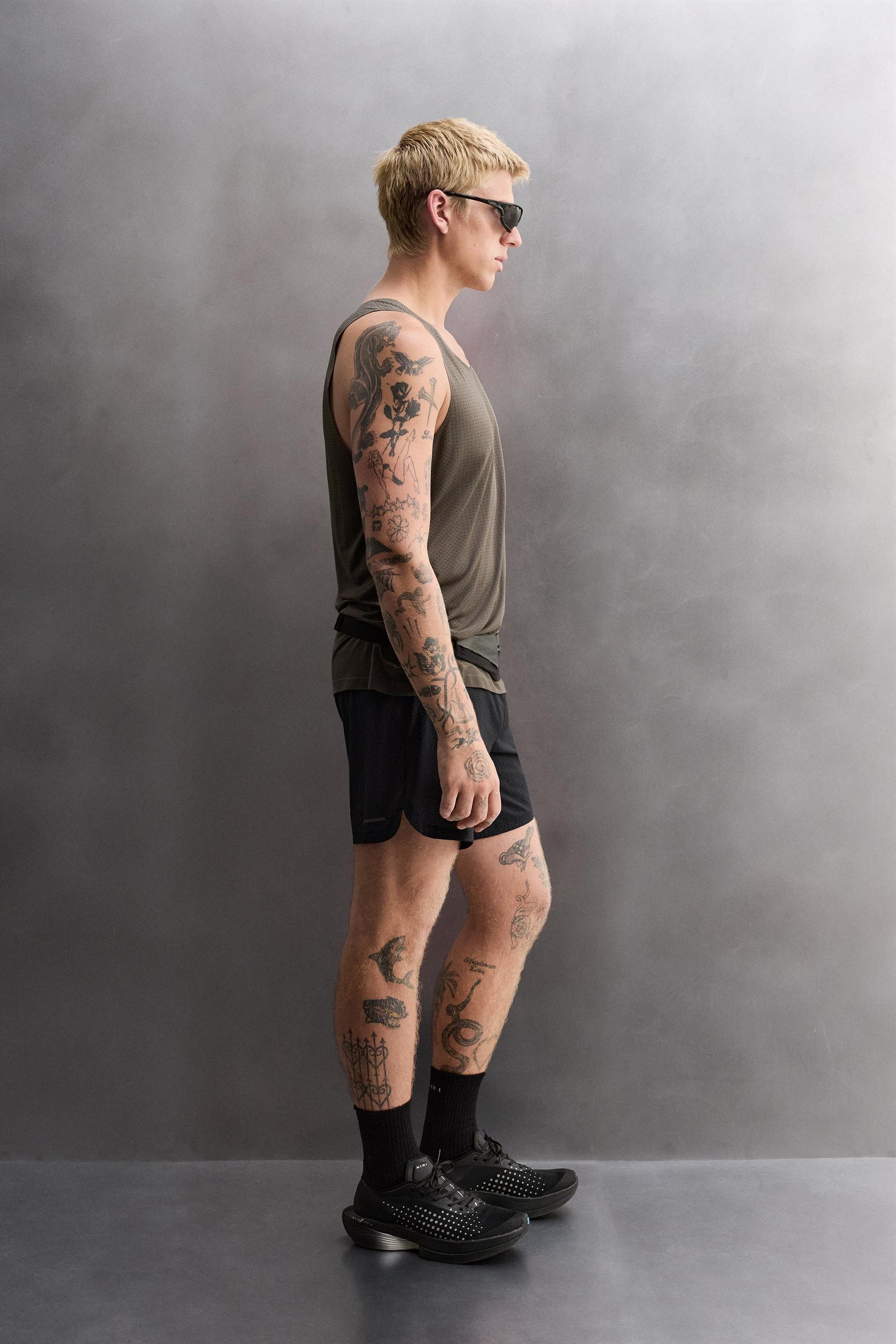 SEAMLESS TANK TOP - Image 4